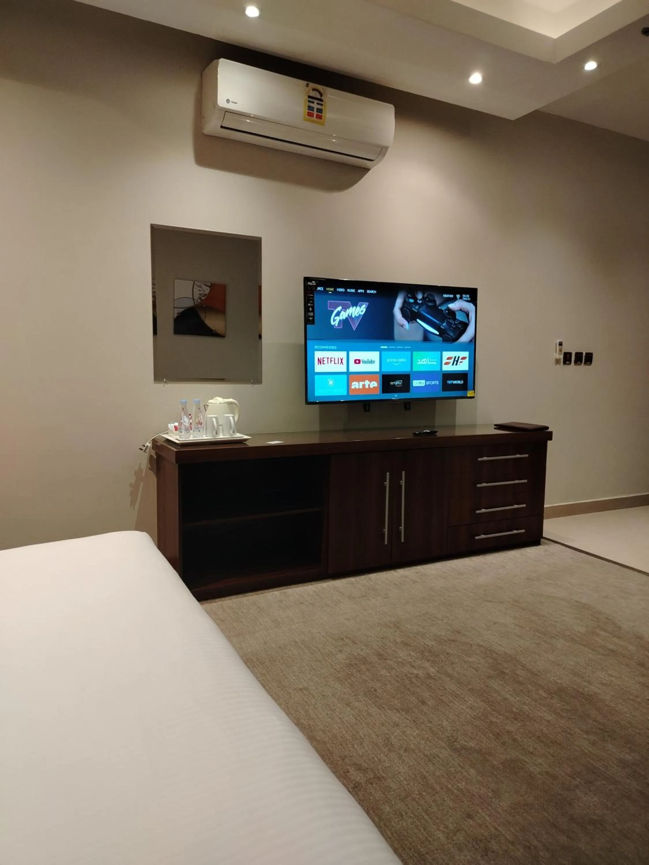 Bedroom, Bed in Daif Inn Serviced Apartments - Qurtubah