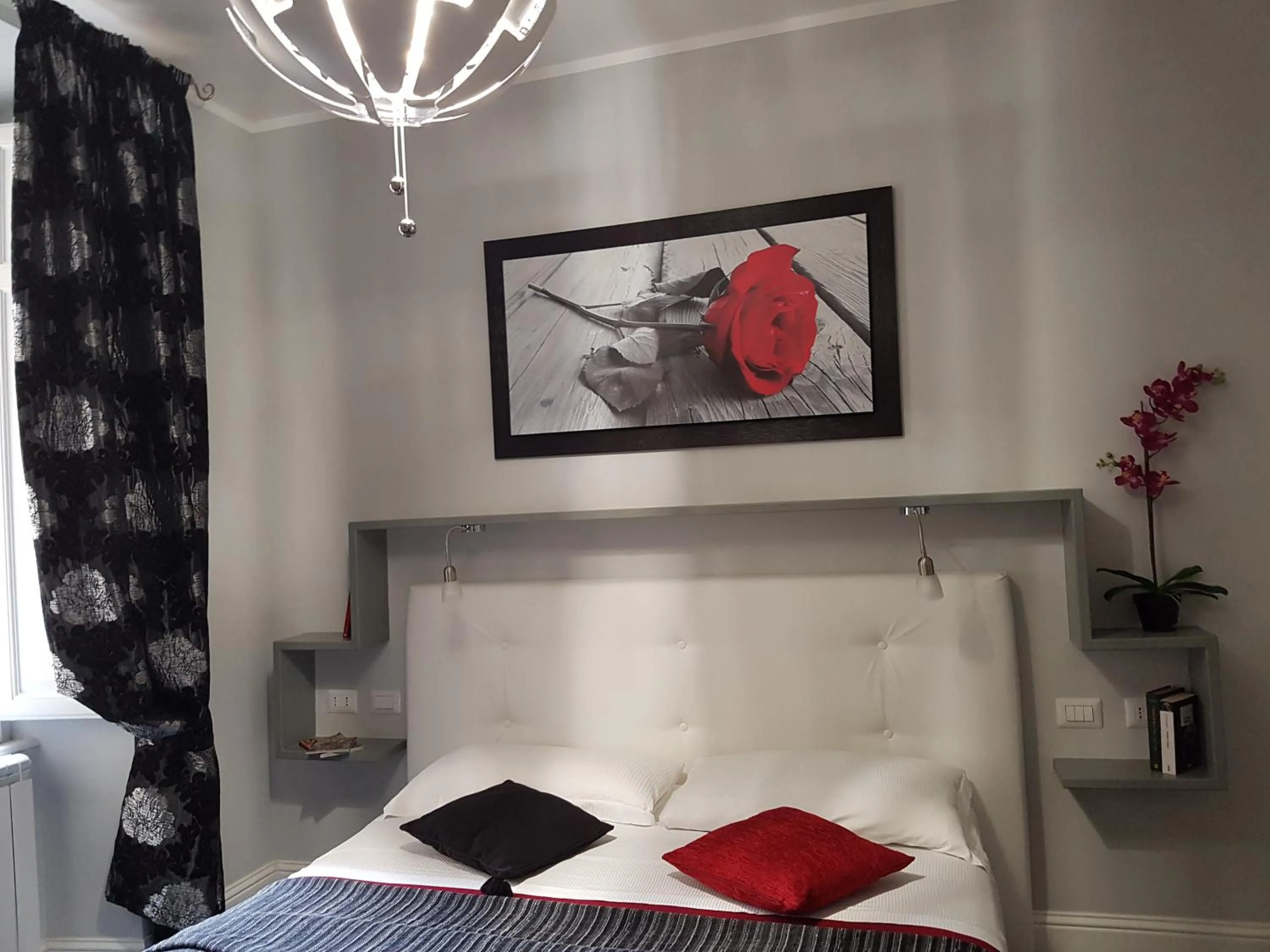 Other, Bed in Residenza Vatican Suite