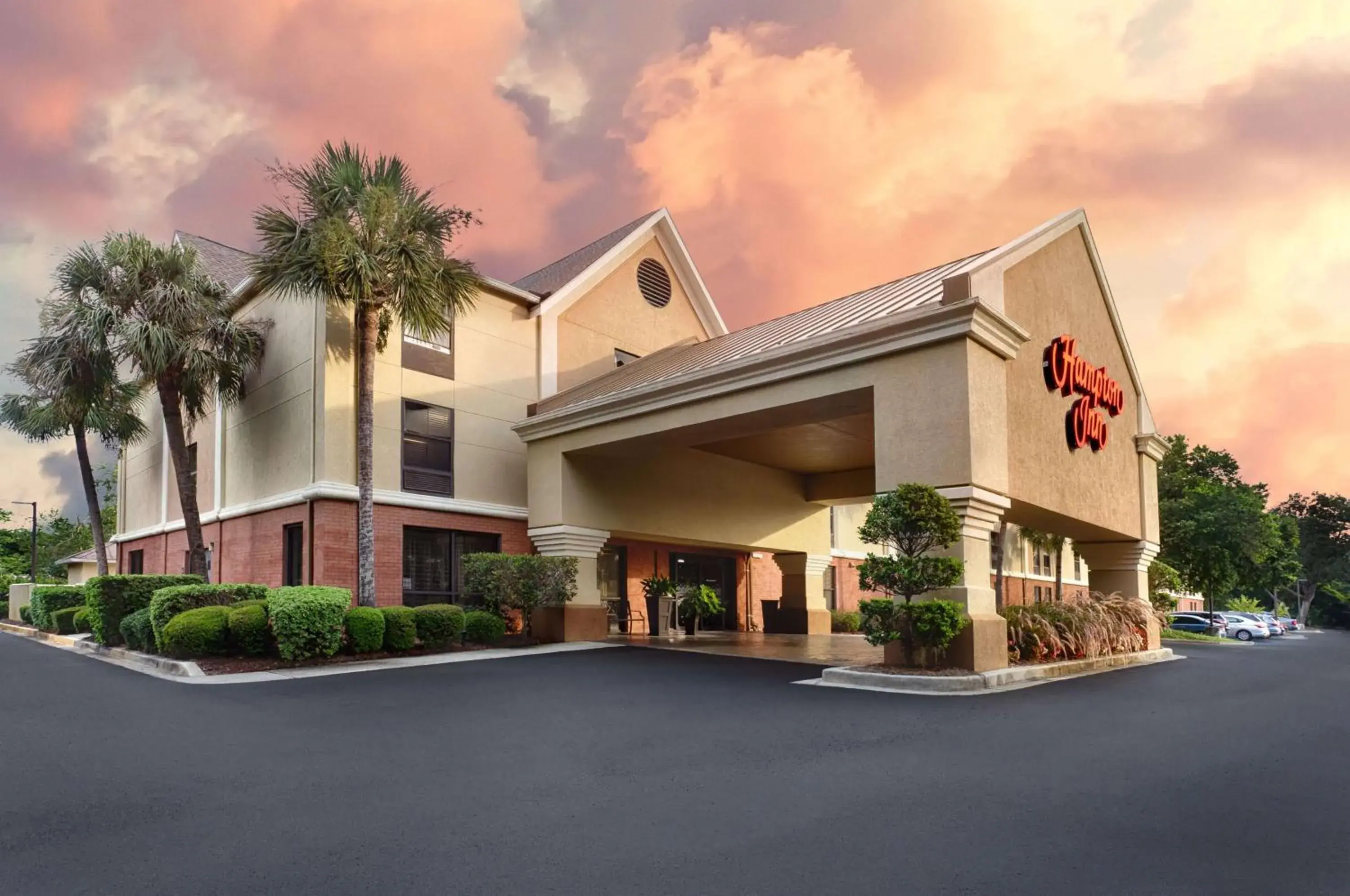 Property building in Hampton Inn Pawleys Island Property building in Hampton Inn Pawleys Island