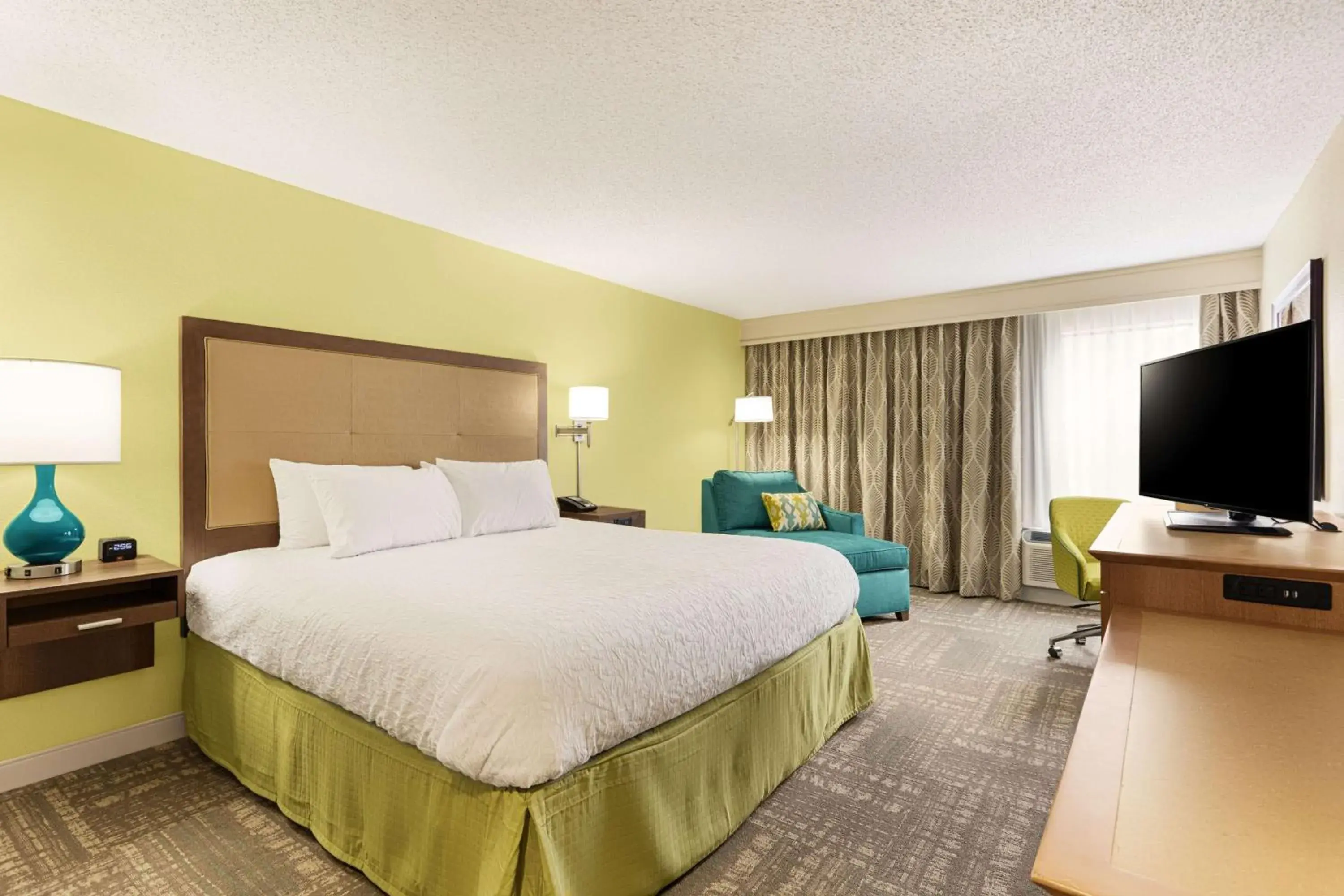Bedroom, Bed in Hampton Inn Pawleys Island Bedroom, Bed in Hampton Inn Pawleys Island