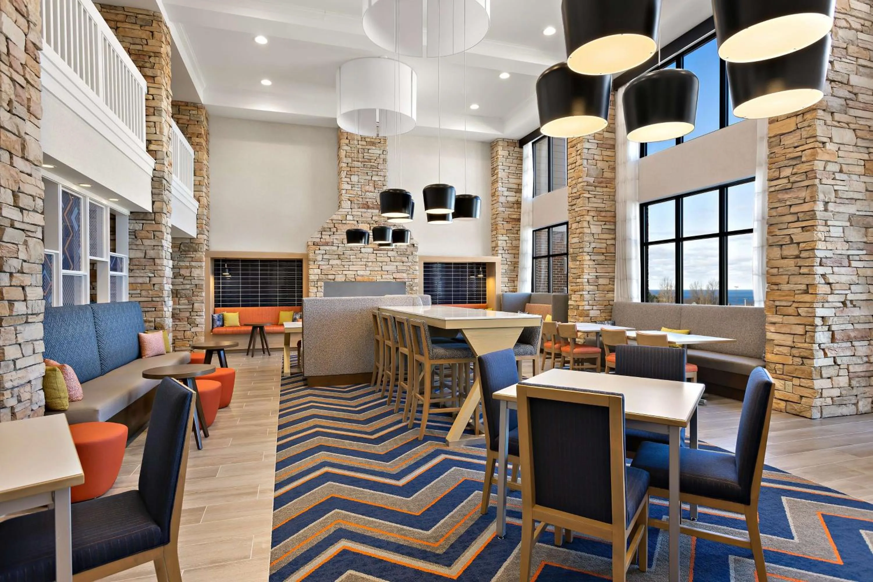 Breakfast in Hampton Inn & Suites Petoskey