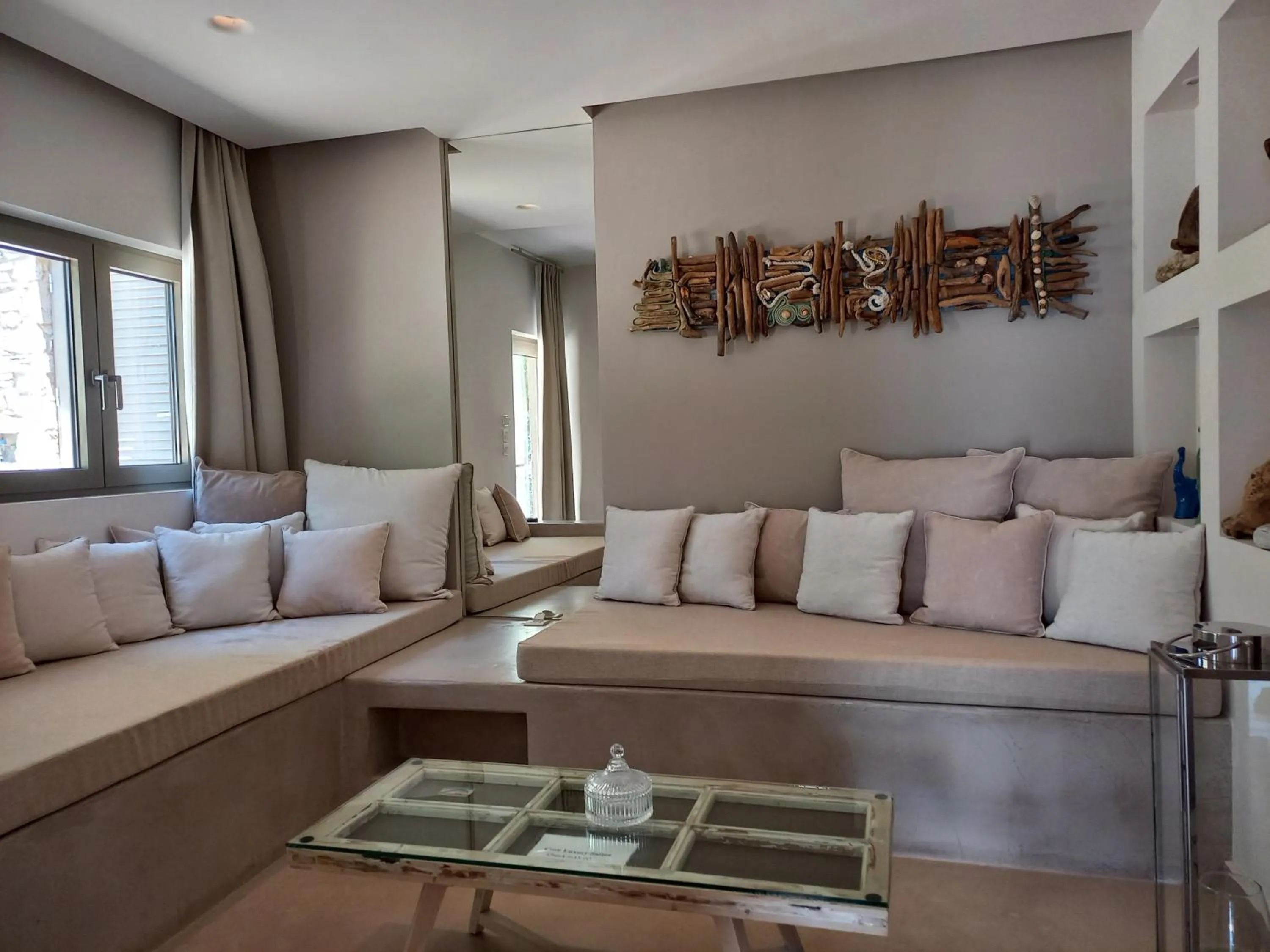 Living room in Core Luxury Suites