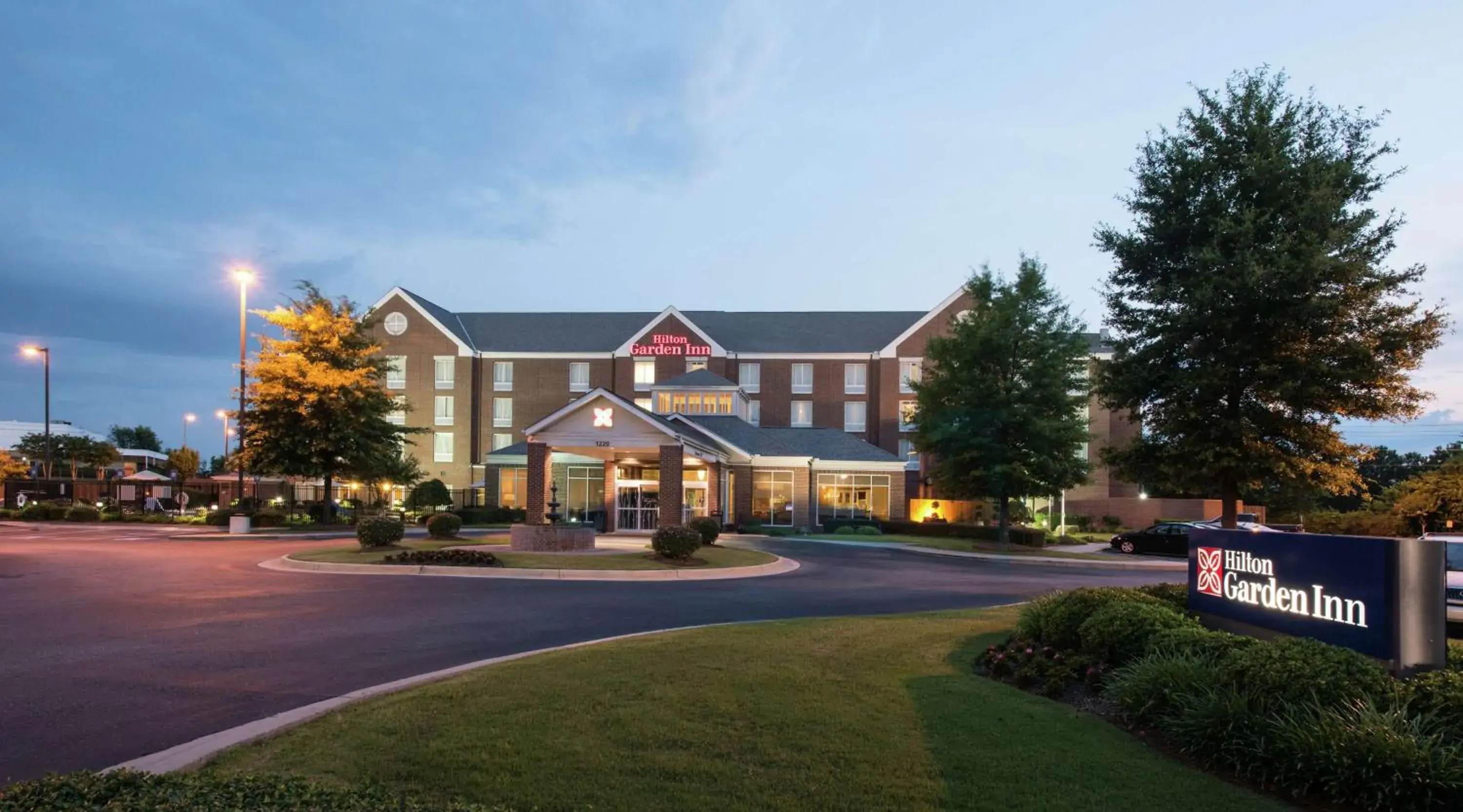 Property building in Hilton Garden Inn Macon/Mercer University Property building in Hilton Garden Inn Macon/Mercer University
