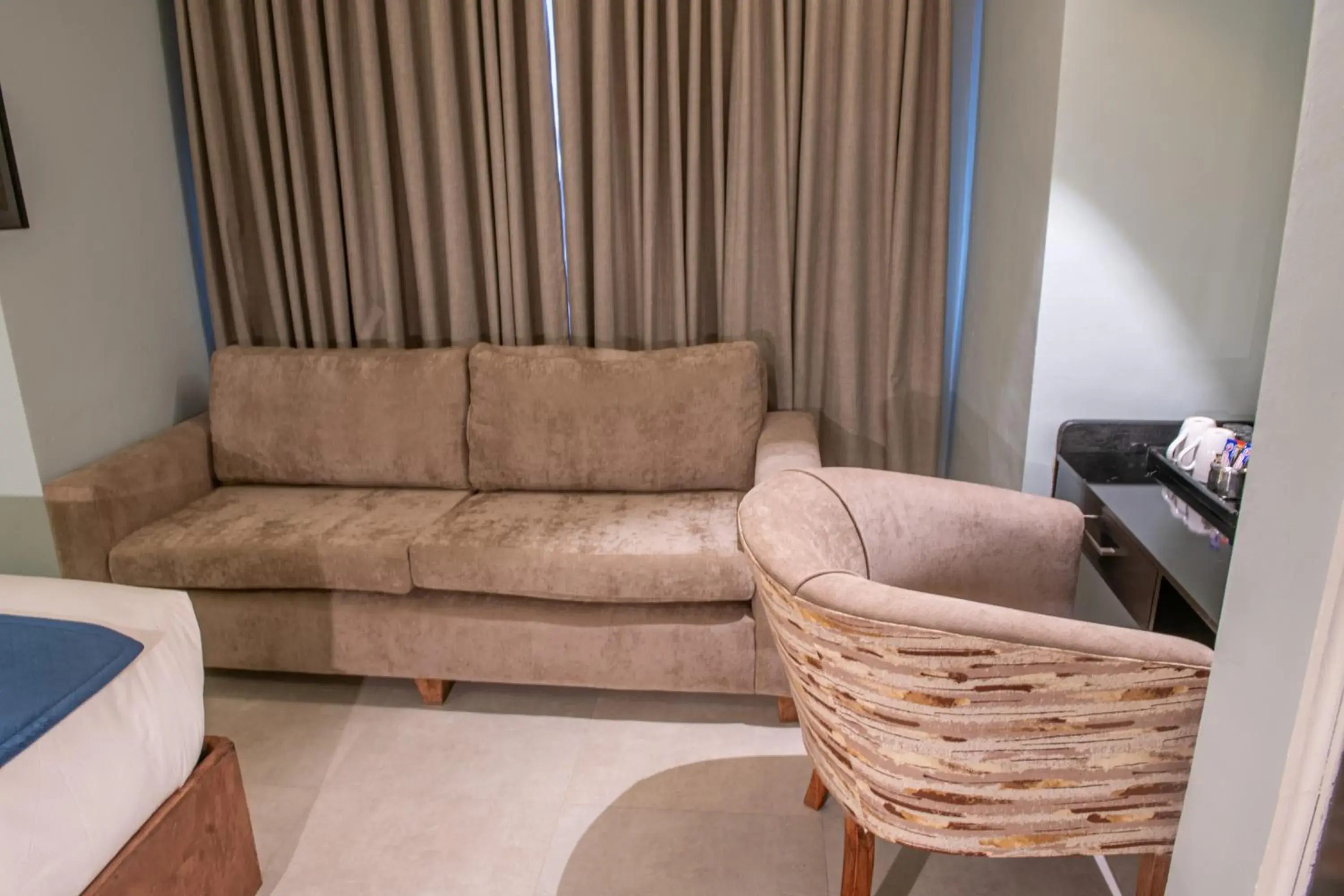 New Ambassador Hotel New Ambassador Hotel