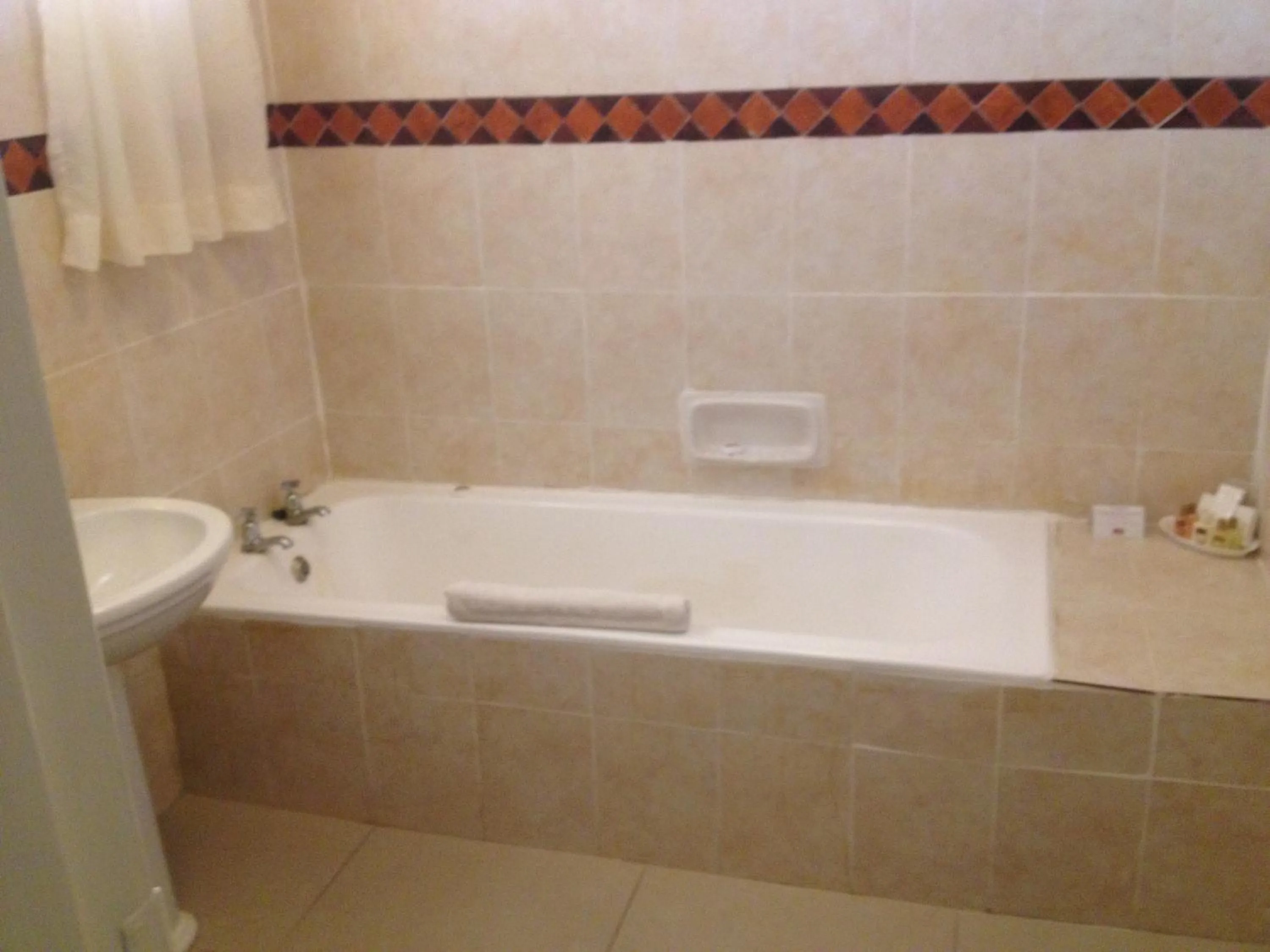 Bathroom in Kadoma Hotel & Conference Centre