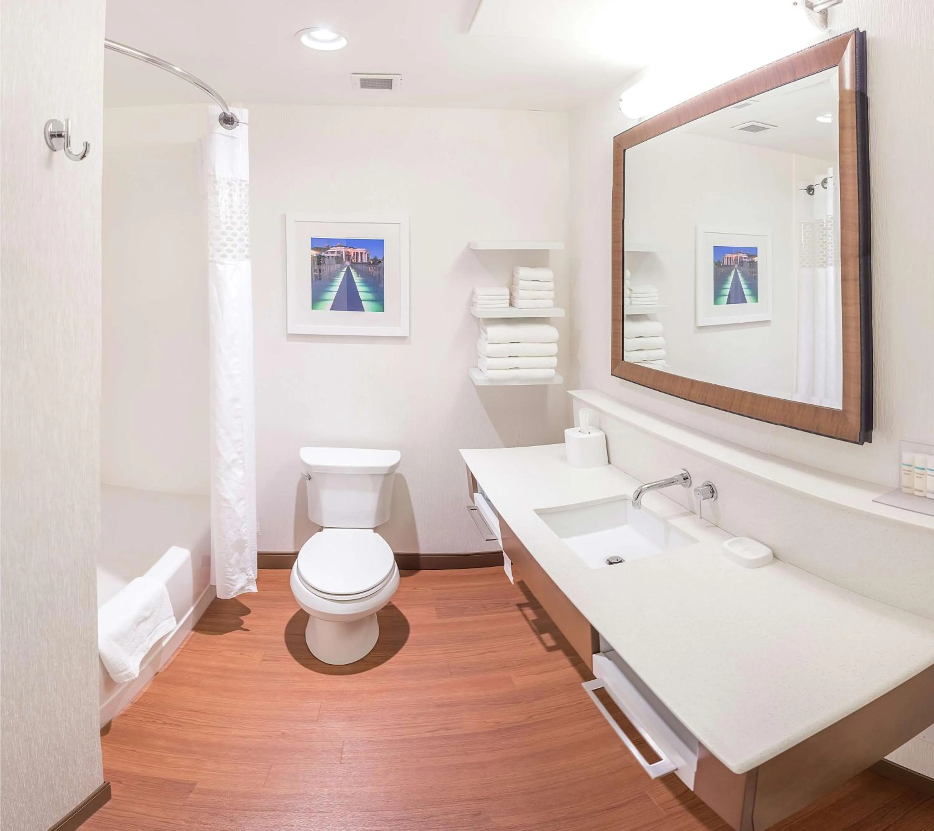 Bed in Hampton Inn Chattanooga/Hixson