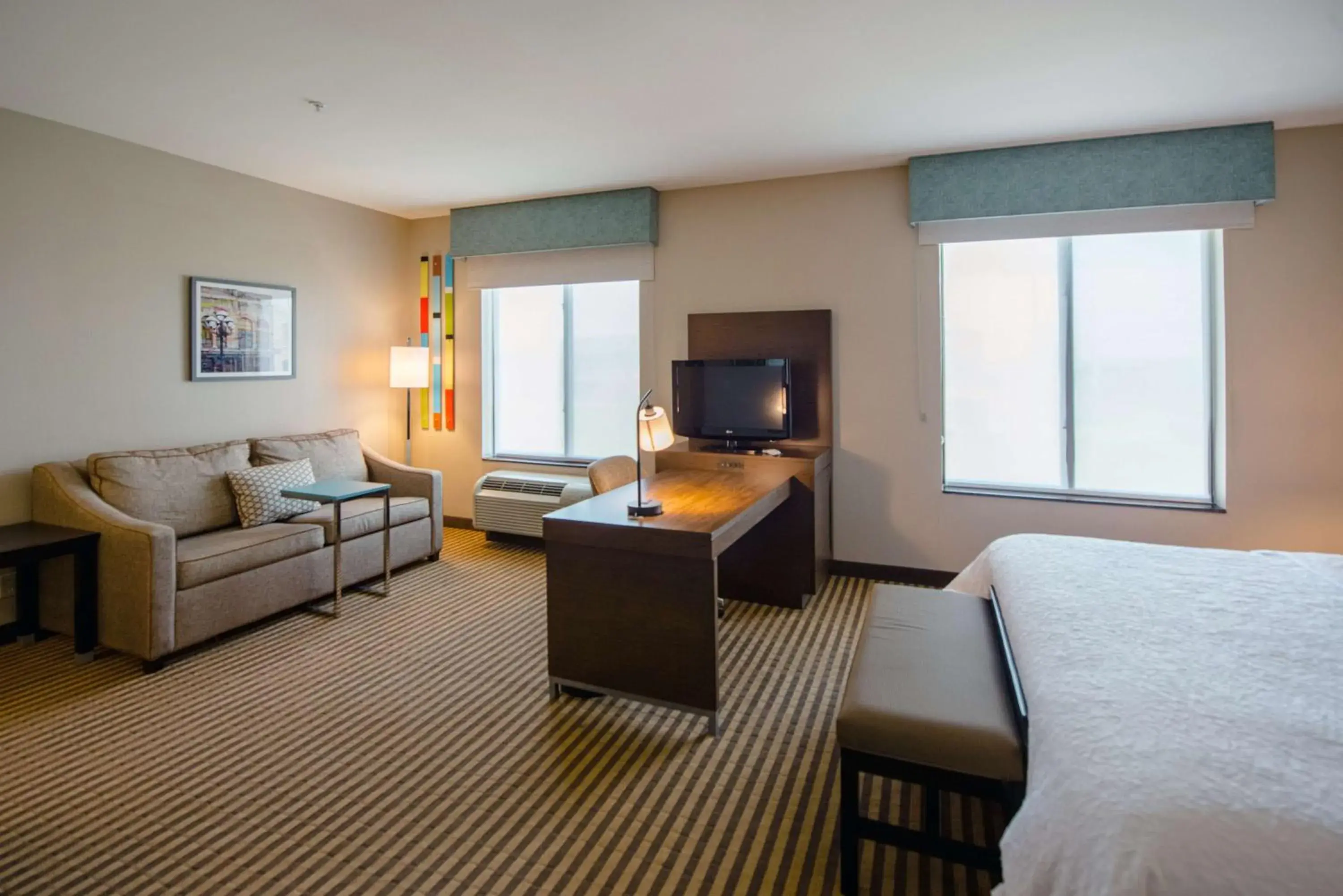 Living room, Bed in Hampton Inn & Suites Port Arthur Living room, Bed in Hampton Inn & Suites Port Arthur