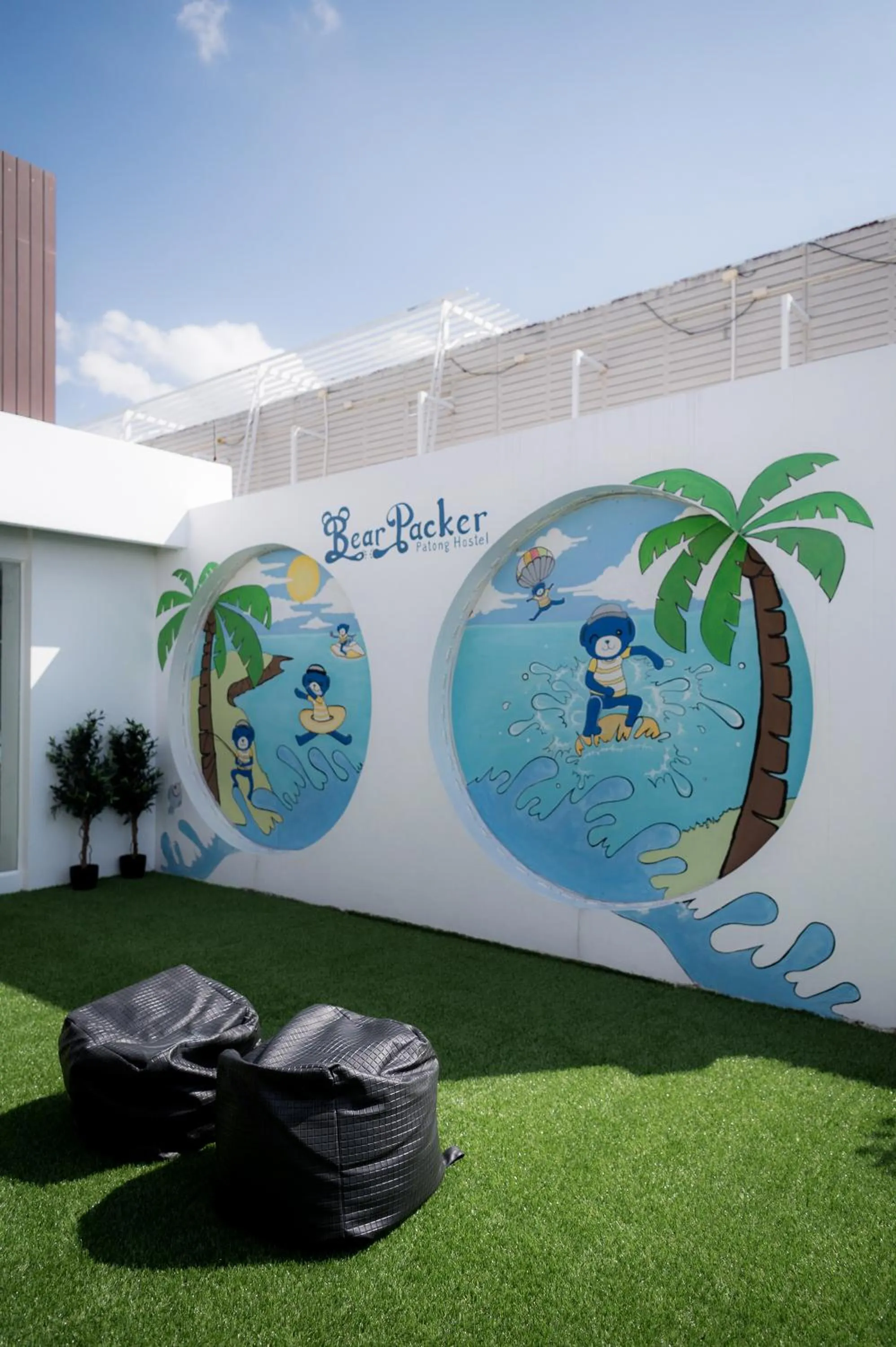 BearPacker Patong Hostel