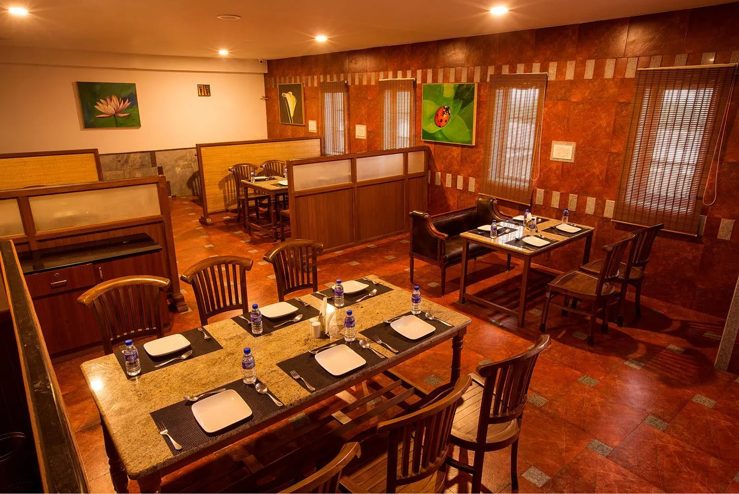 Restaurant/places to eat in Mayapuri Amira