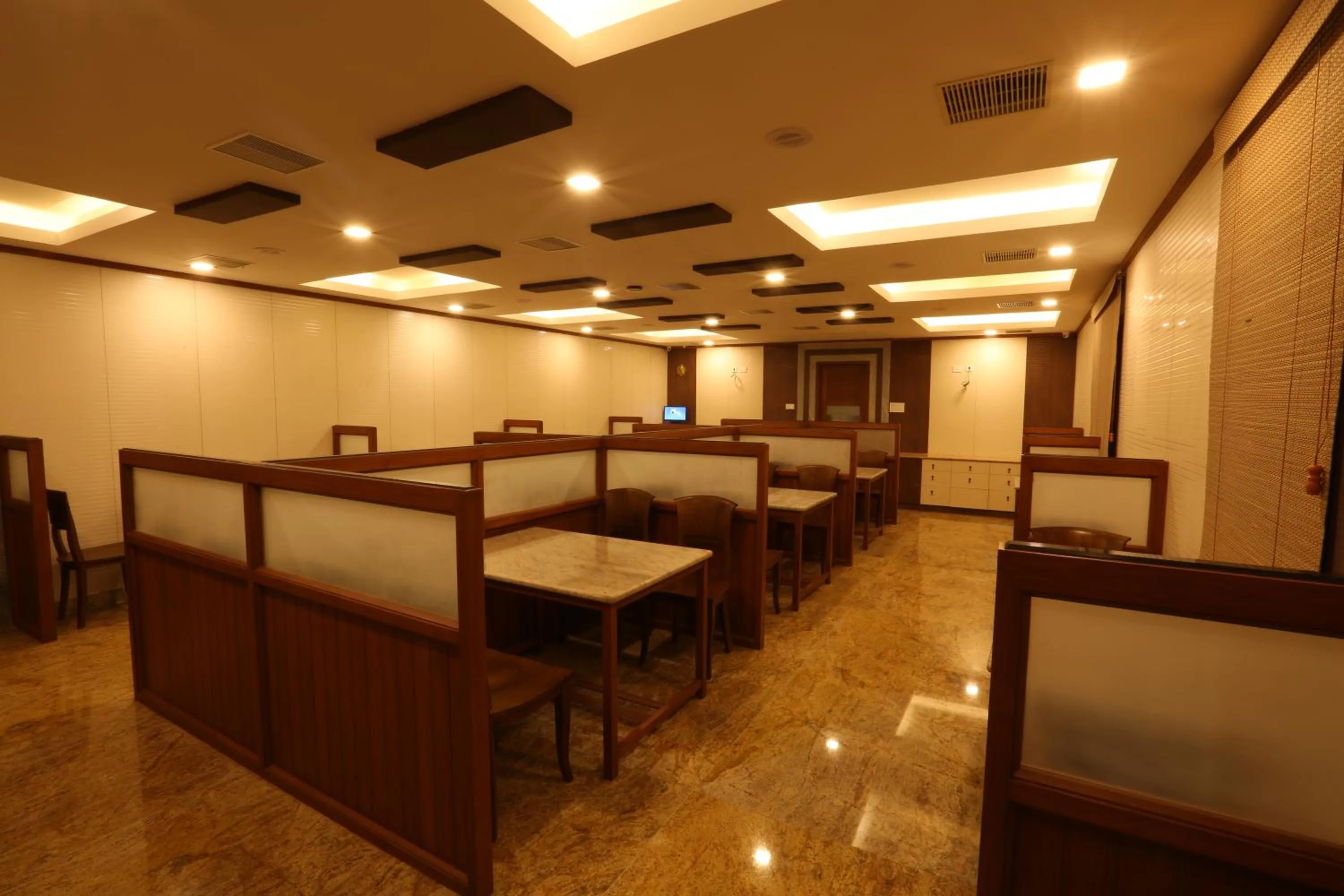 Restaurant/places to eat in Mayapuri Amira