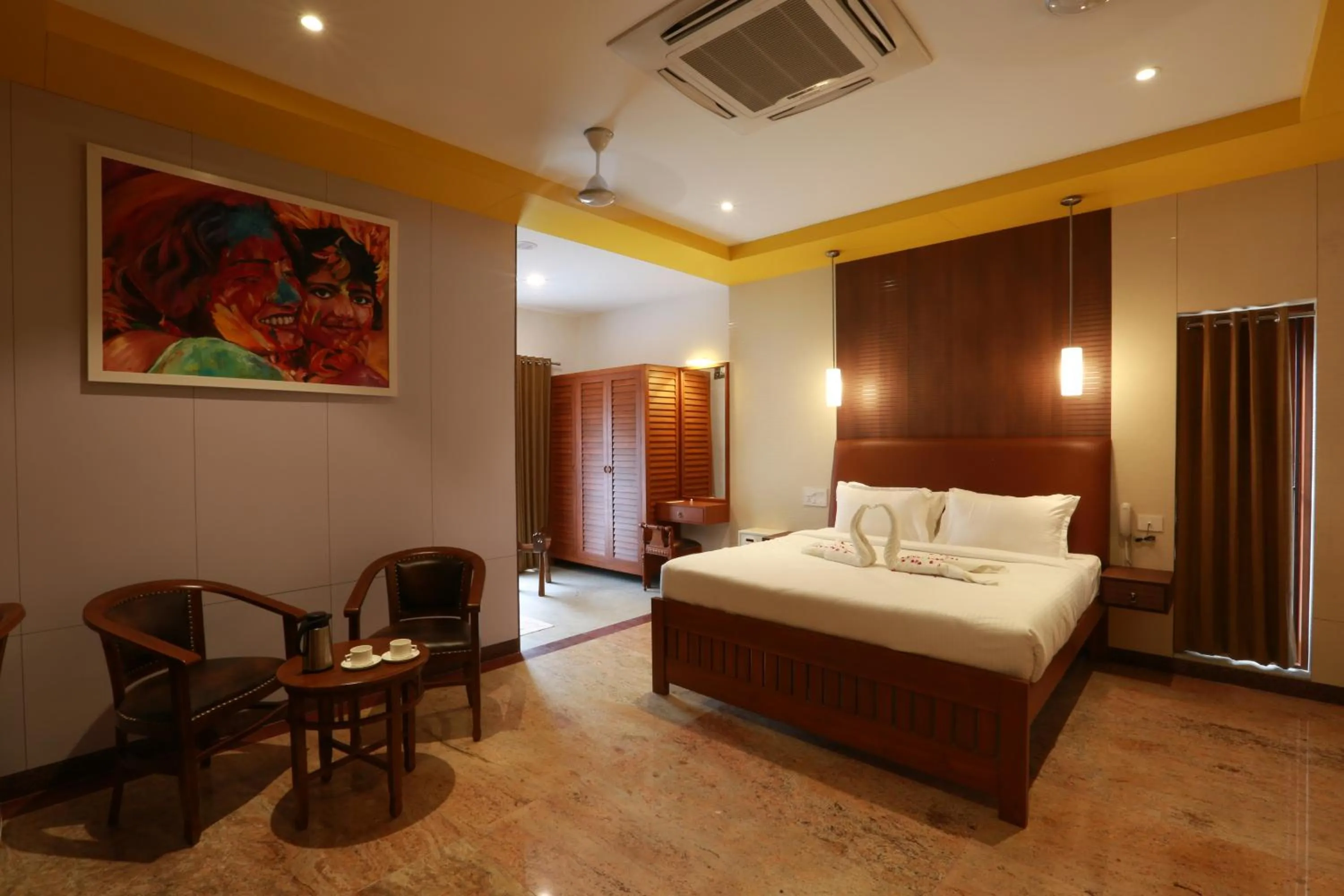 Photo of the whole room, Bed in Mayapuri Amira