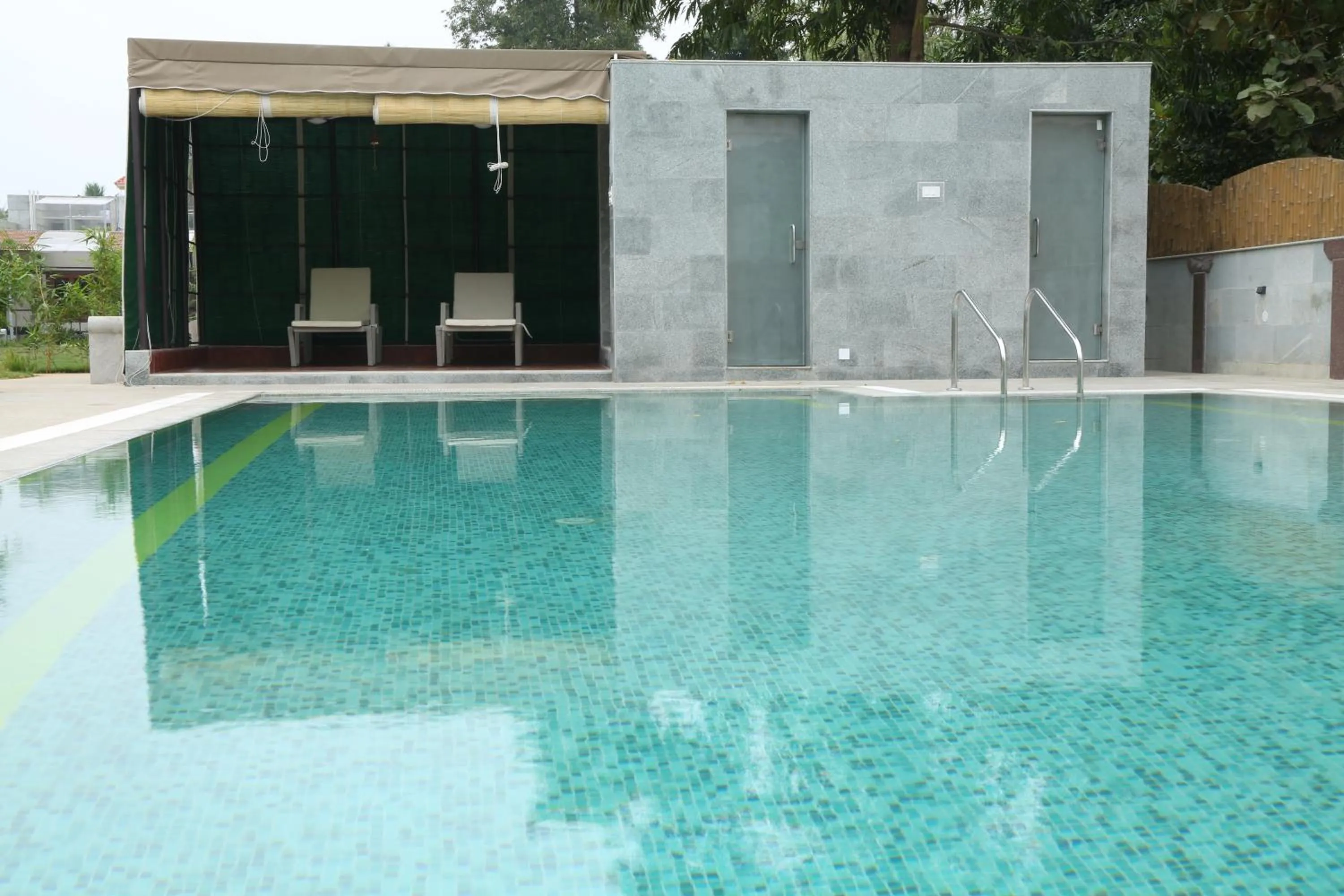 Swimming pool in Mayapuri Amira