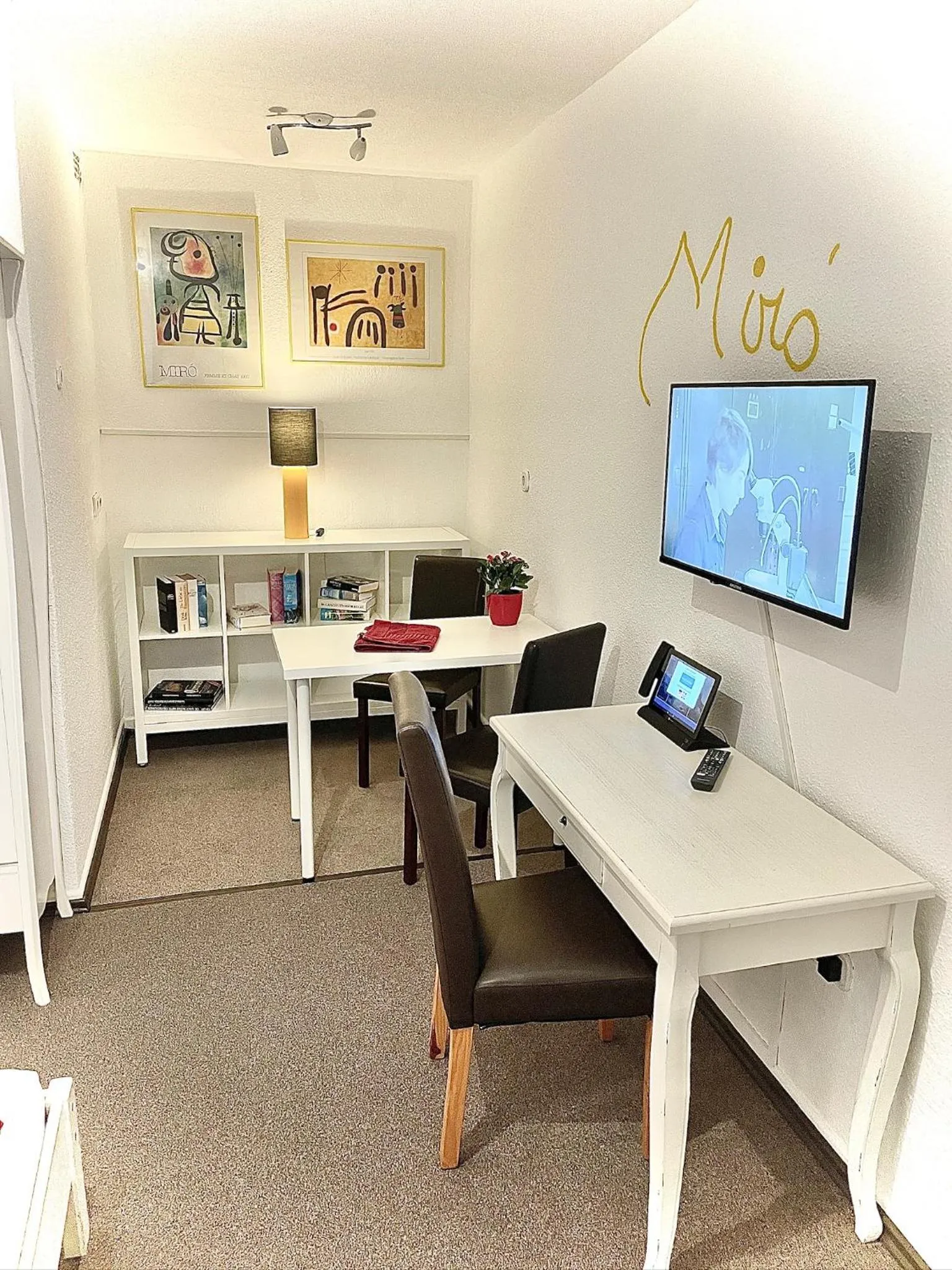 TV and multimedia in Hotel Tusculum