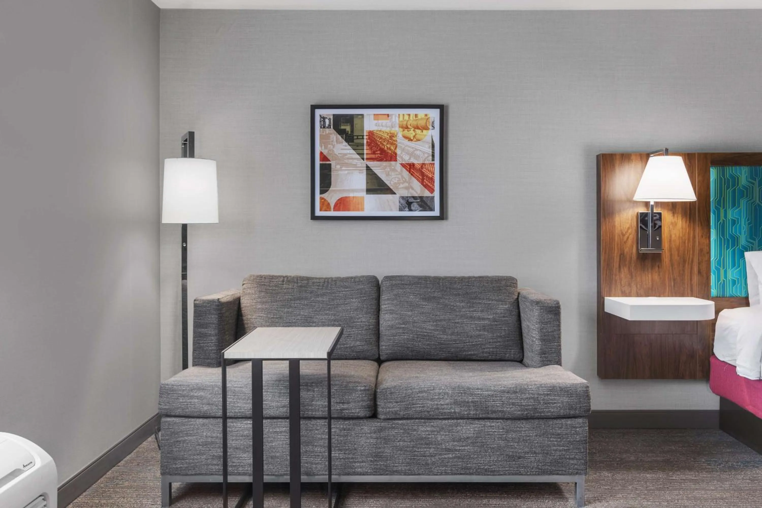 Living room, Bed in Hampton Inn Pendleton