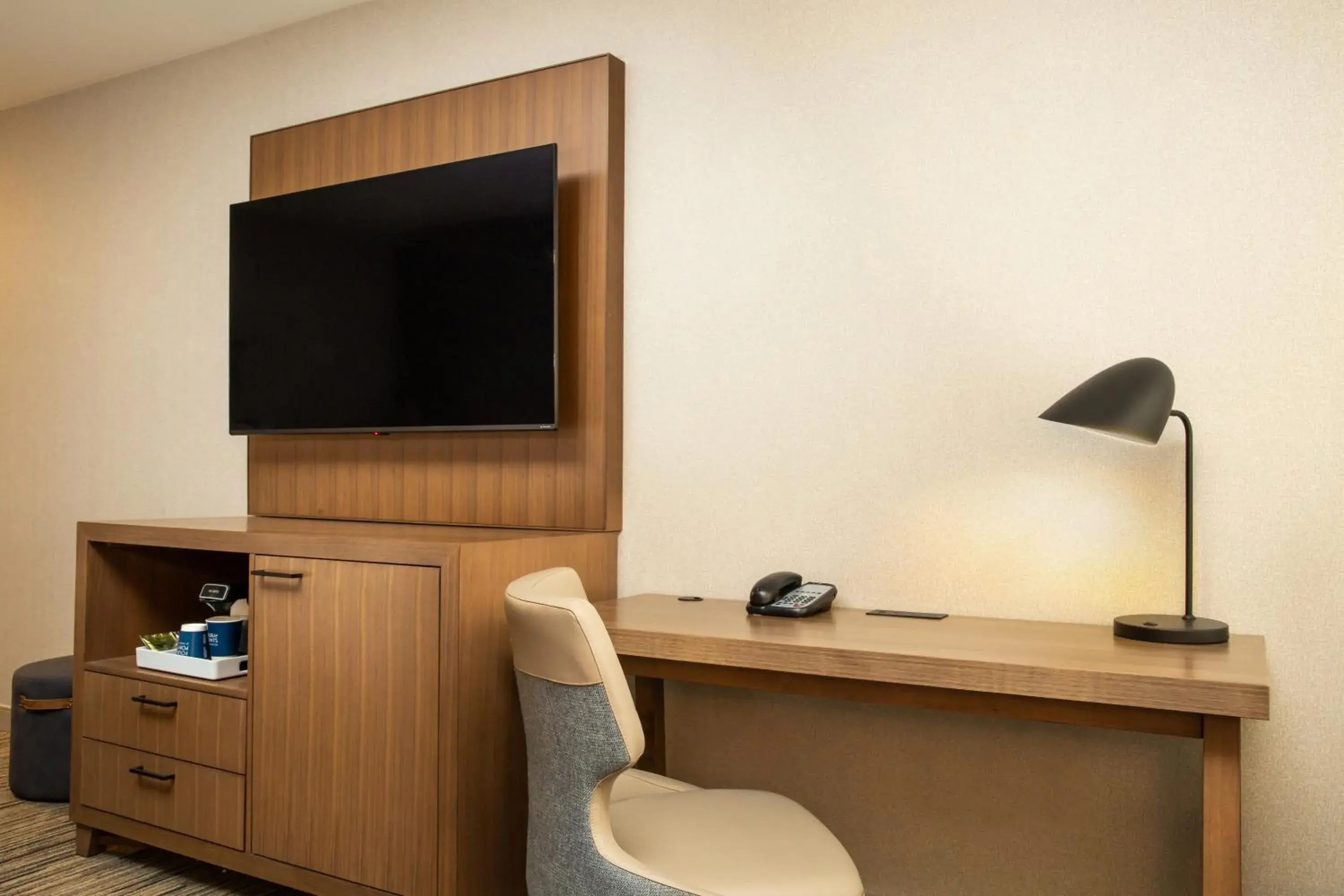 Guest room, 2 Queen in Four Points by Sheraton Downtown Seattle Center Guest room, 2 Queen in Four Points by Sheraton Downtown Seattle Center