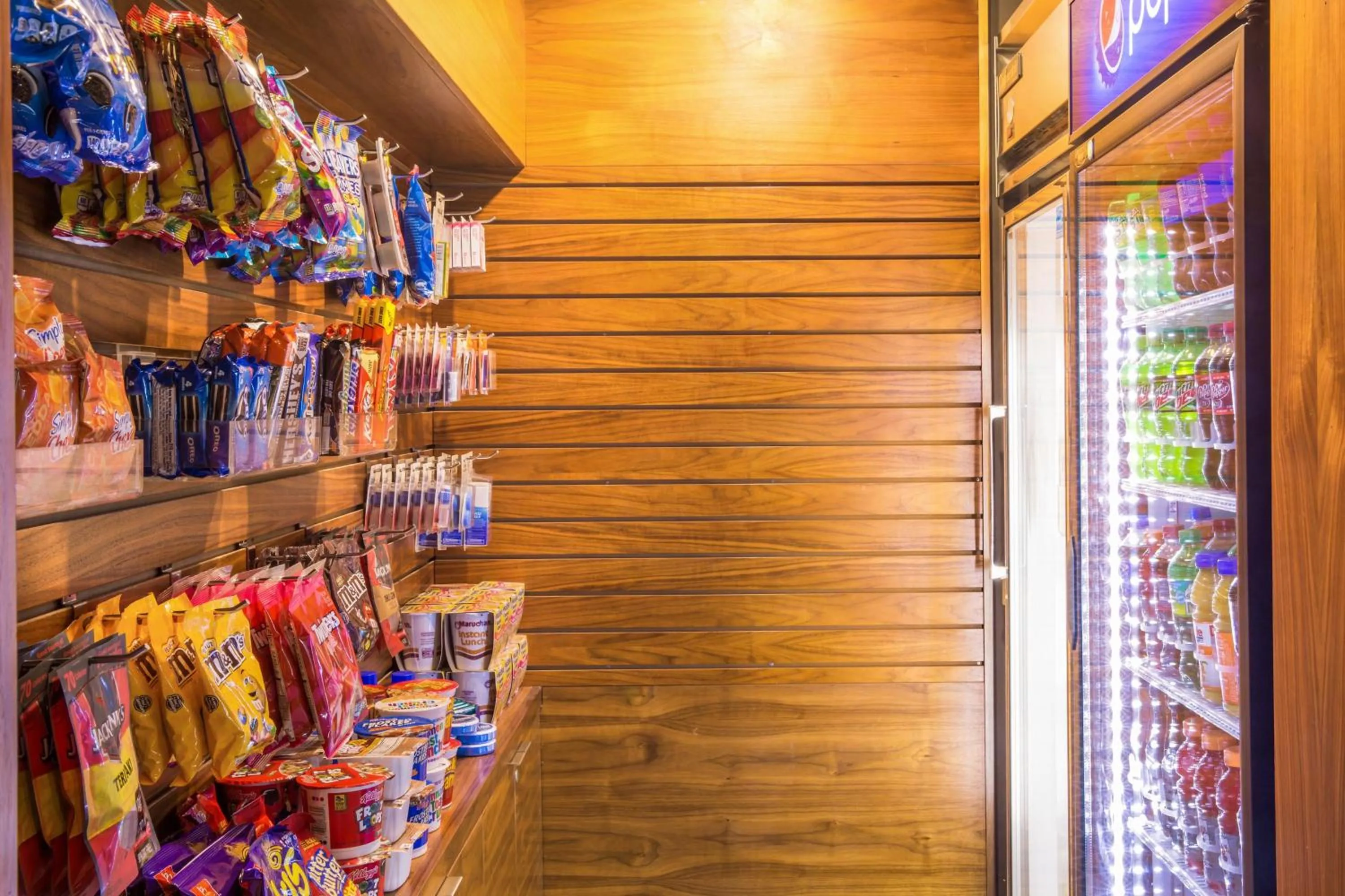 Restaurant/places to eat in Four Points by Sheraton Downtown Seattle Center