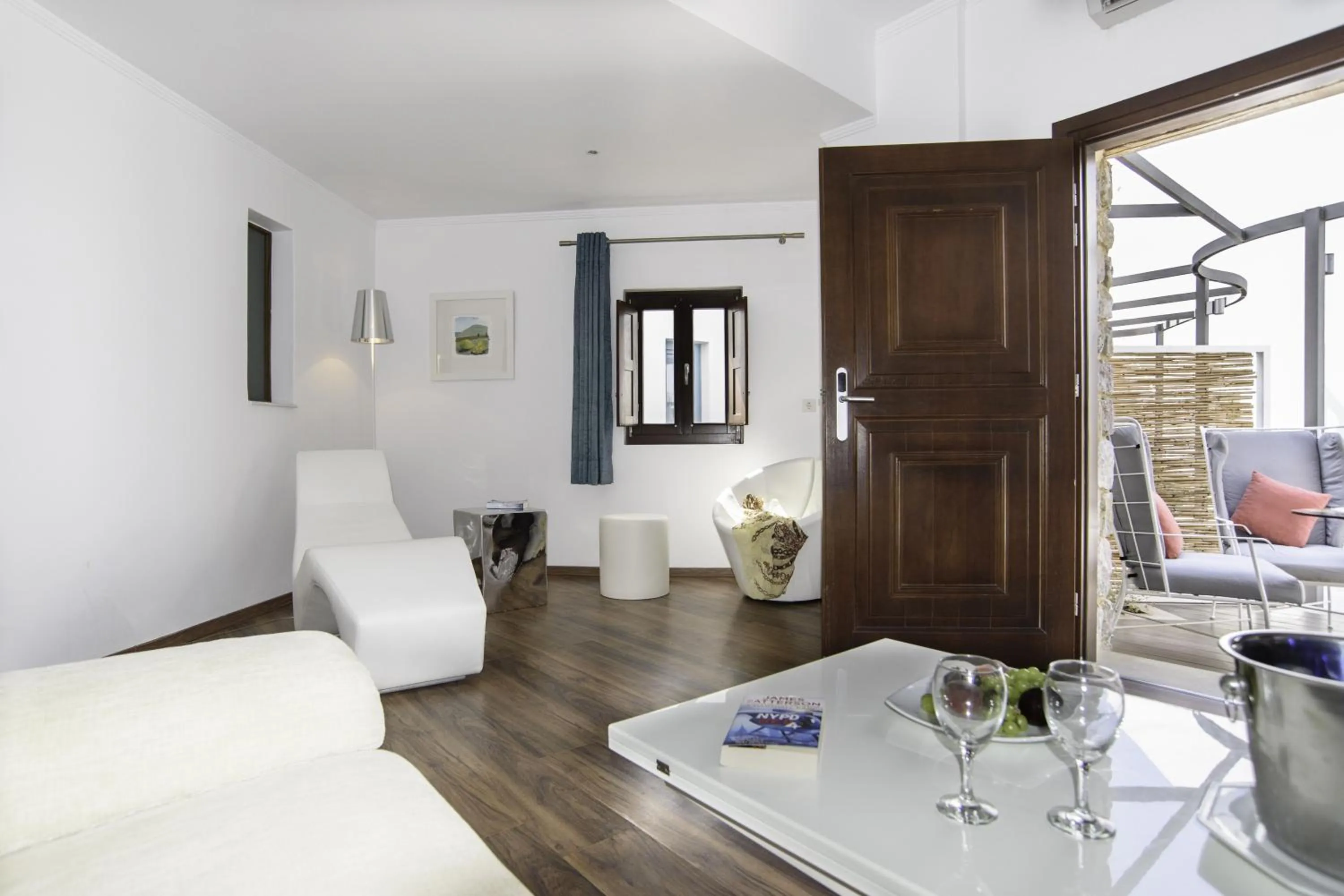 Bedroom in La Mer Deluxe Hotel & Spa