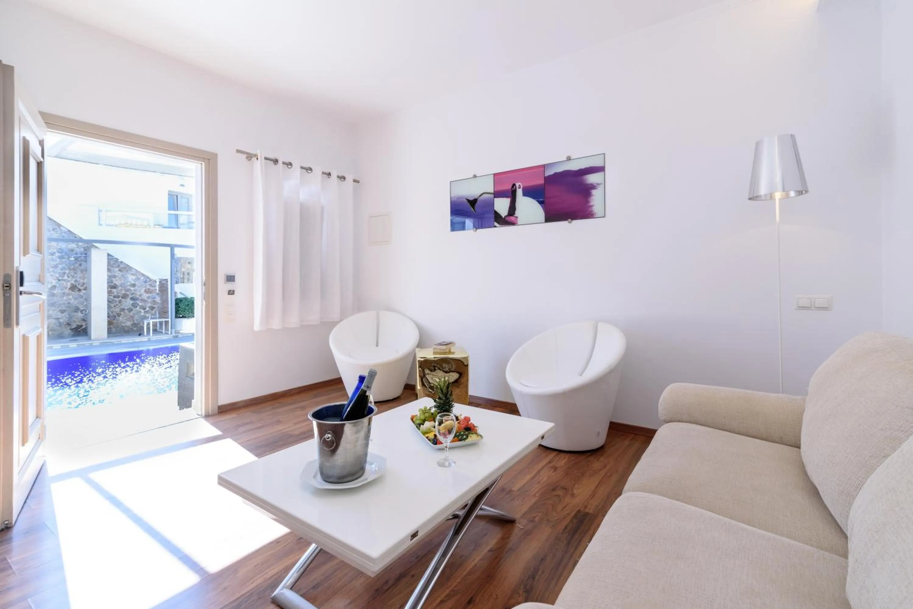 Living room in La Mer Deluxe Hotel & Spa