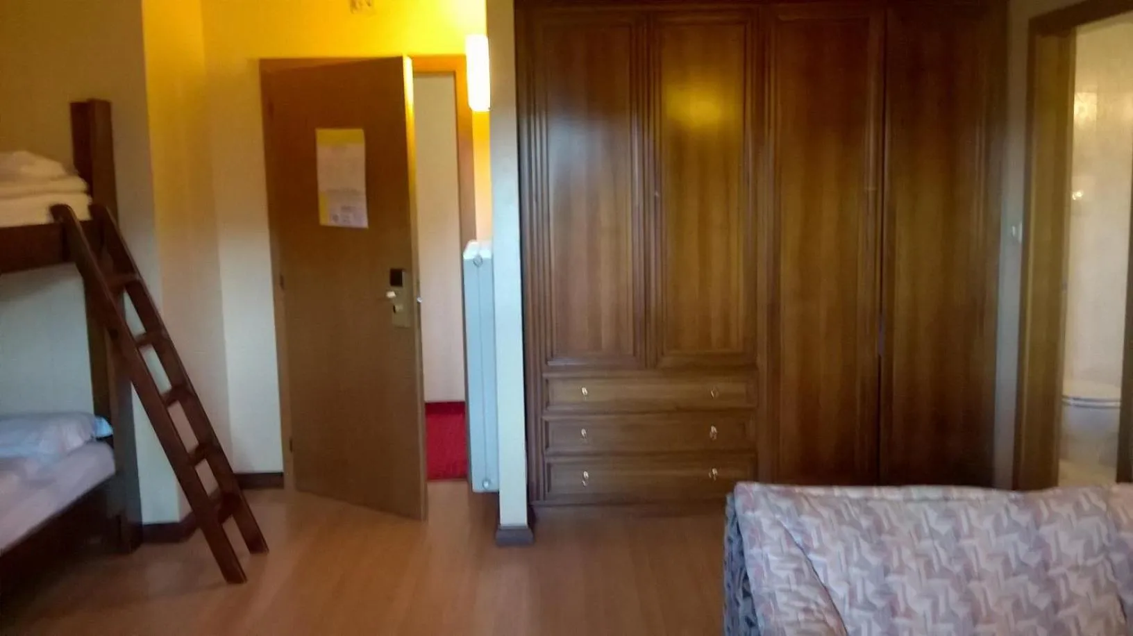 bunk bed in Park Hotel Miramonti