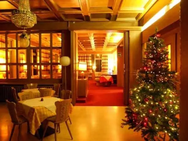 Restaurant/places to eat in Park Hotel Miramonti