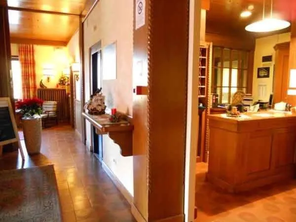 Lobby or reception in Park Hotel Miramonti