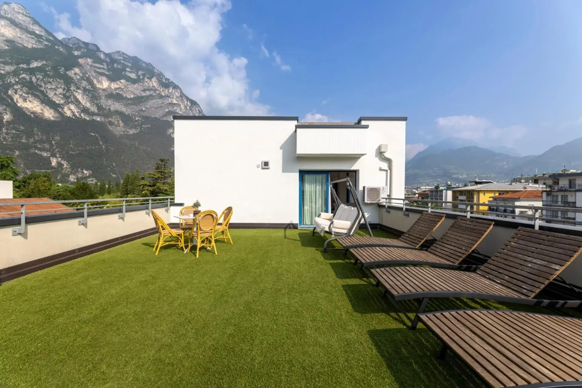 Property building in Hi Hotels Riva del Garda Property building in Hi Hotels Riva del Garda
