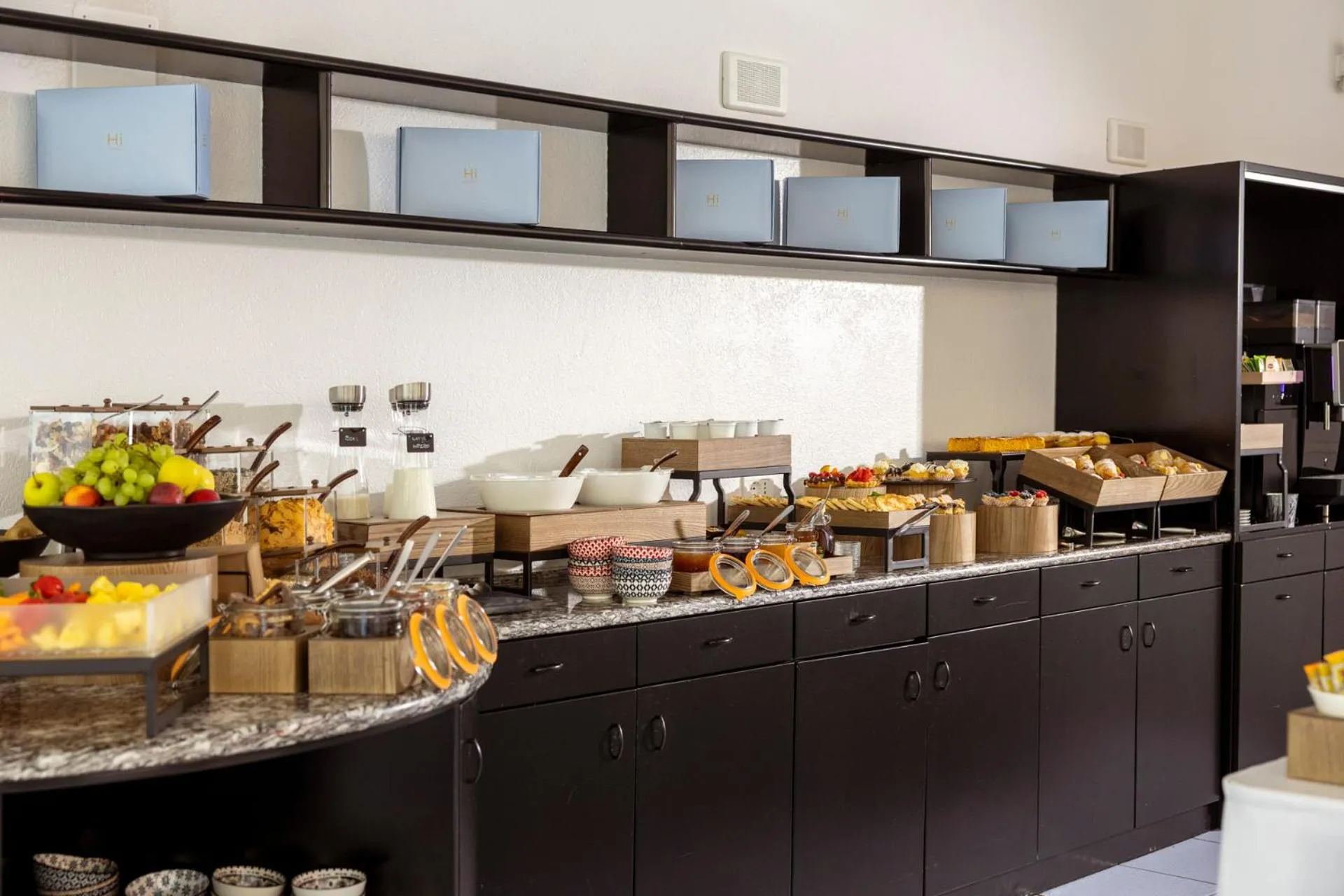 Breakfast in Hi Hotels Riva del Garda