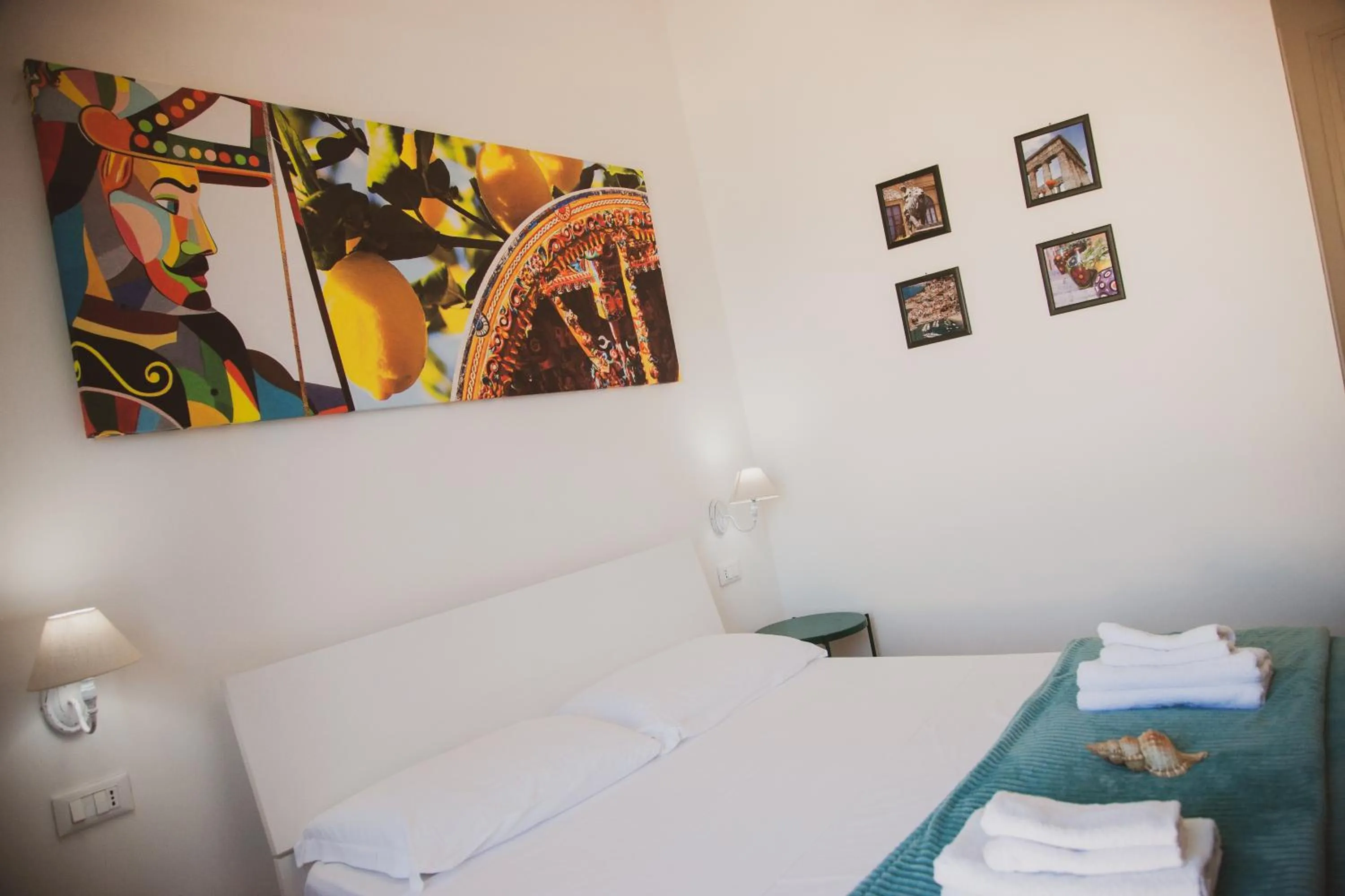 Bed in Orlando Bayview