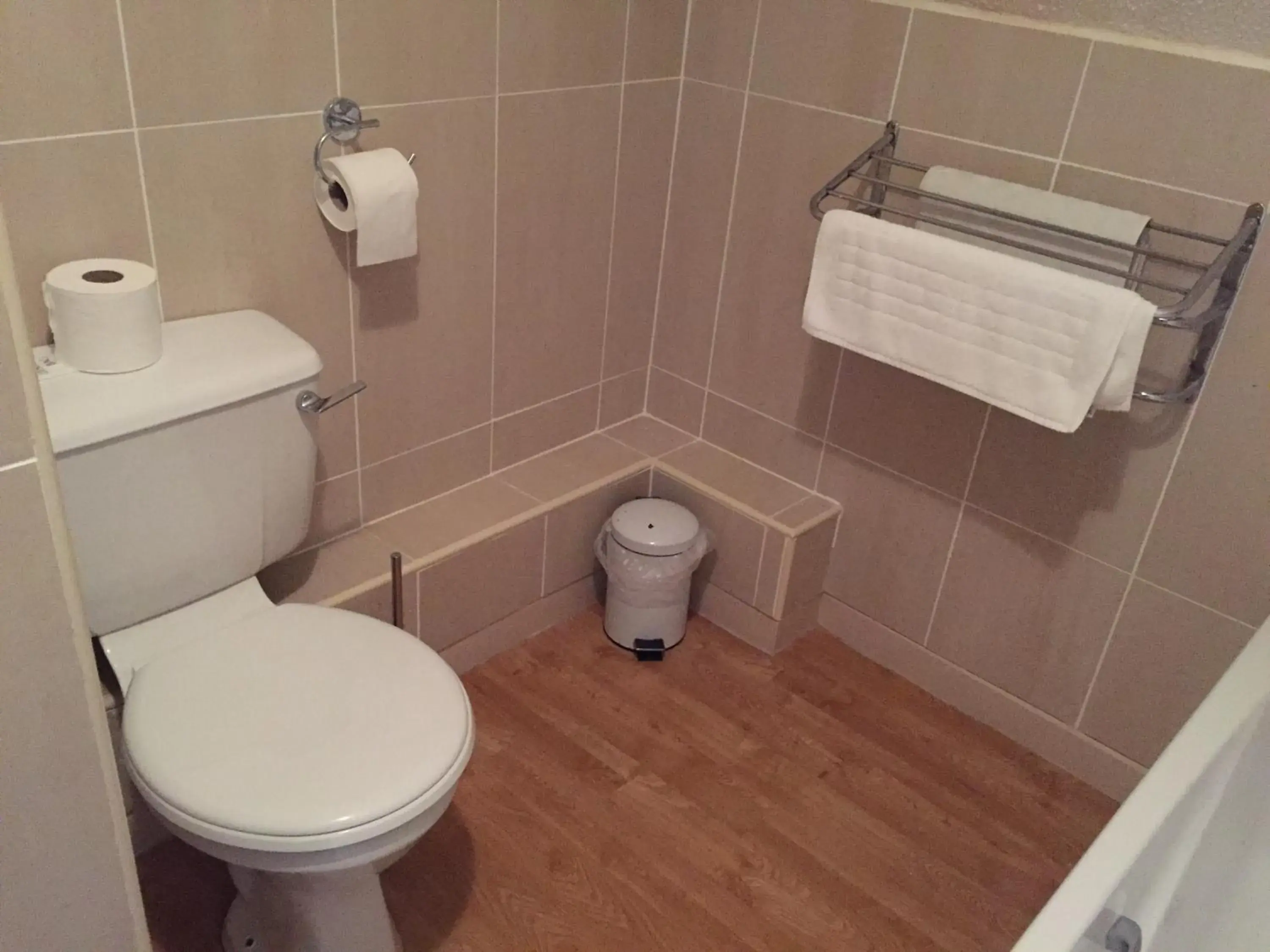 Bathroom in Gwesty Nanhoron Arms Hotel Bathroom in Gwesty Nanhoron Arms Hotel