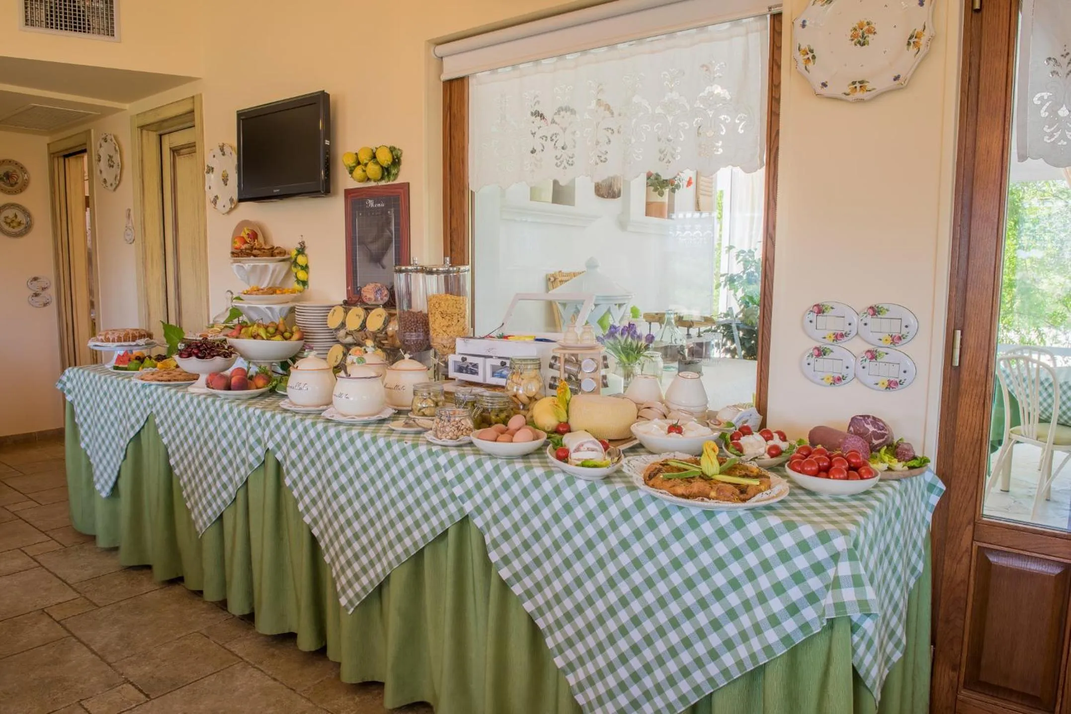 Restaurant/places to eat in Agriturismo Salinola
