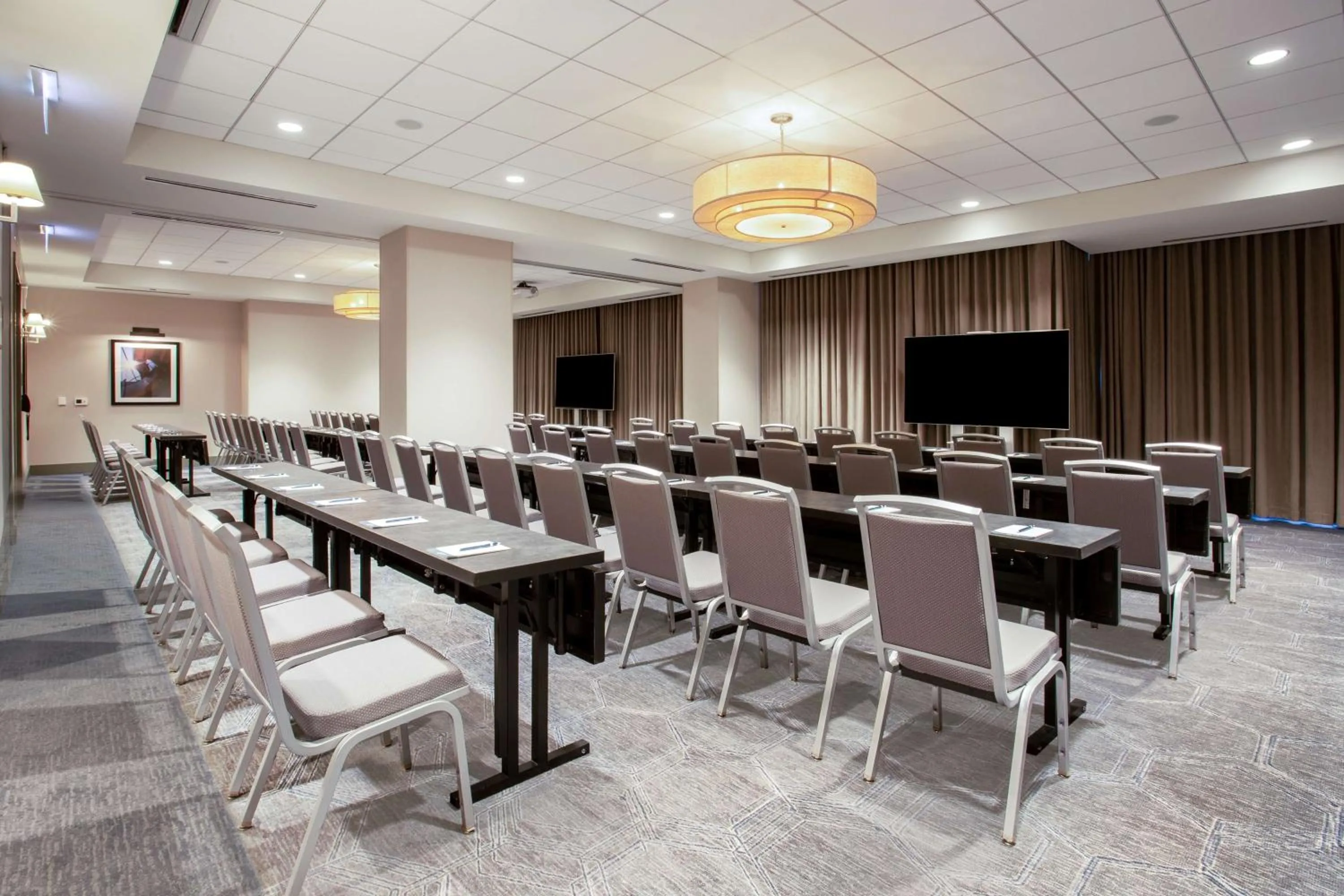 Meeting/conference room in Hampton Inn Chicago West Loop Fulton Market Area