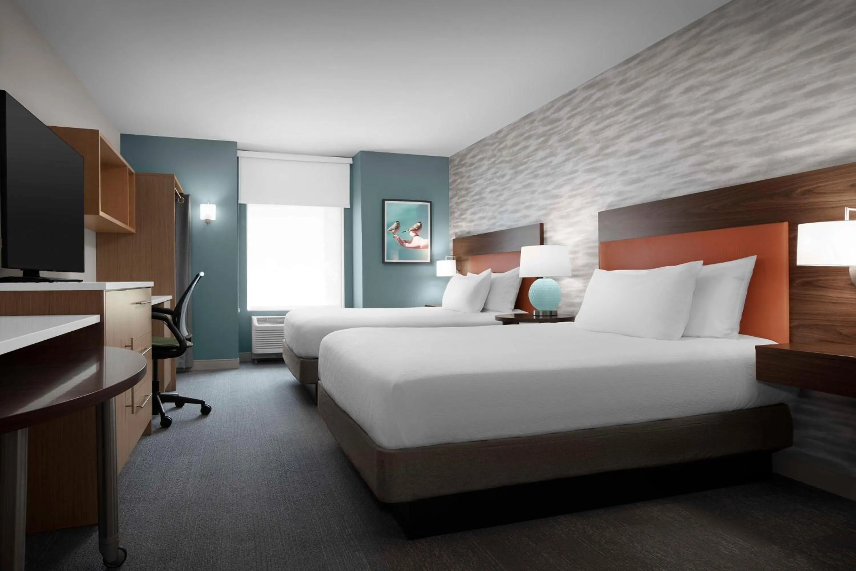 Bed in Home2 Suites by Hilton Eugene Downtown University Area