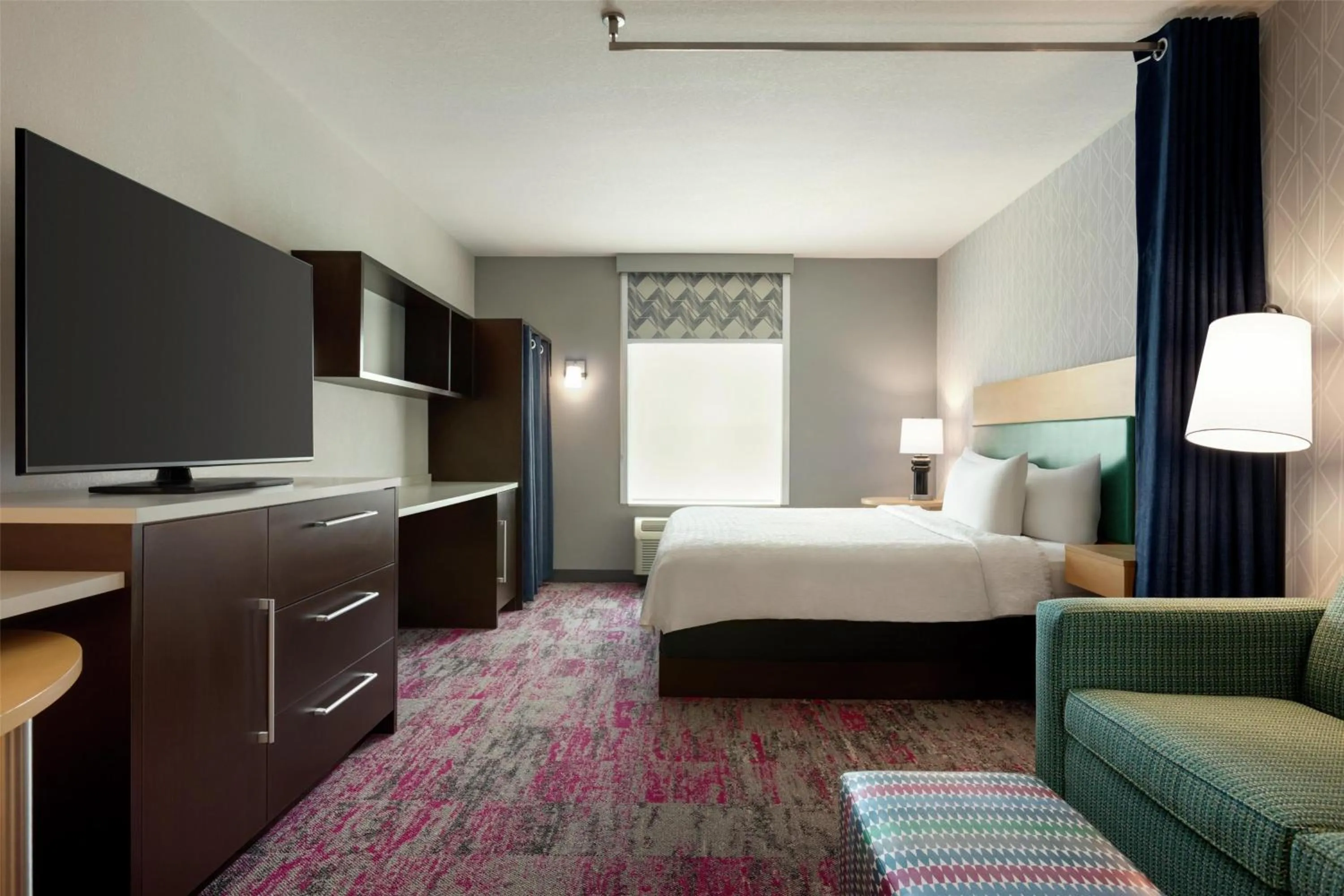 Bed in Home2 Suites by Hilton Houston Energy Corridor