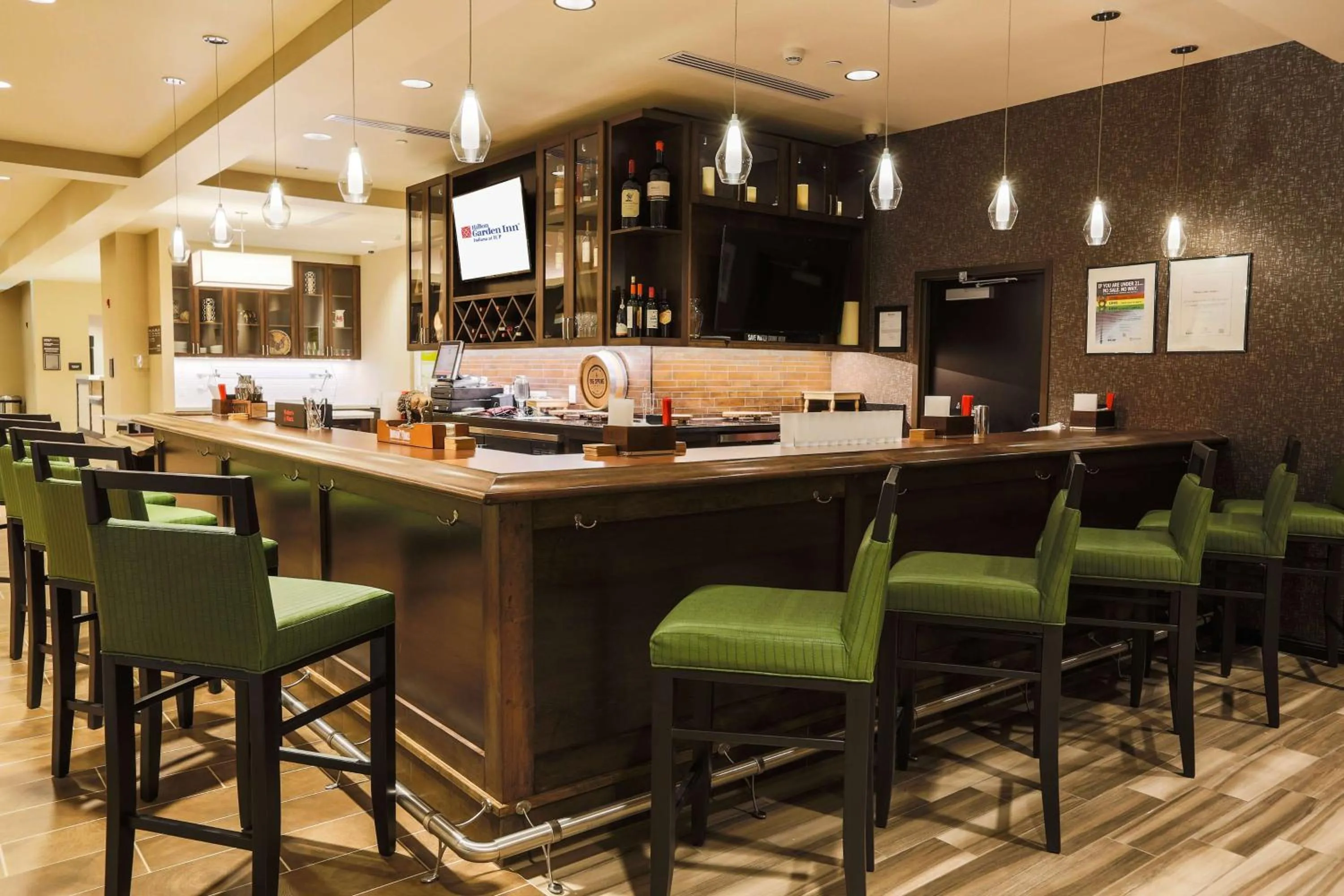 Lounge or bar in Hilton Garden Inn Indiana at IUP