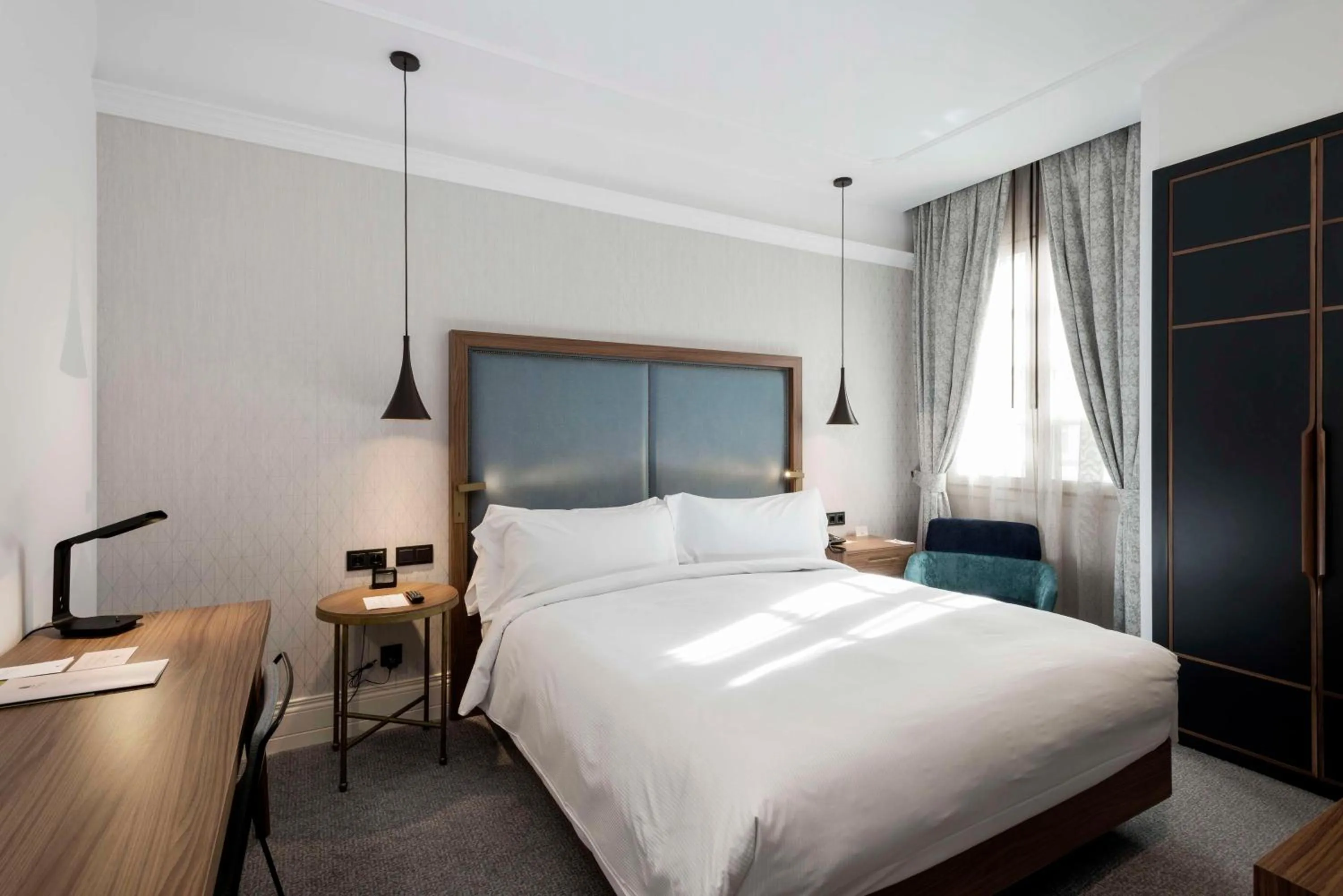 Bed in DoubleTree by Hilton Madrid-Prado