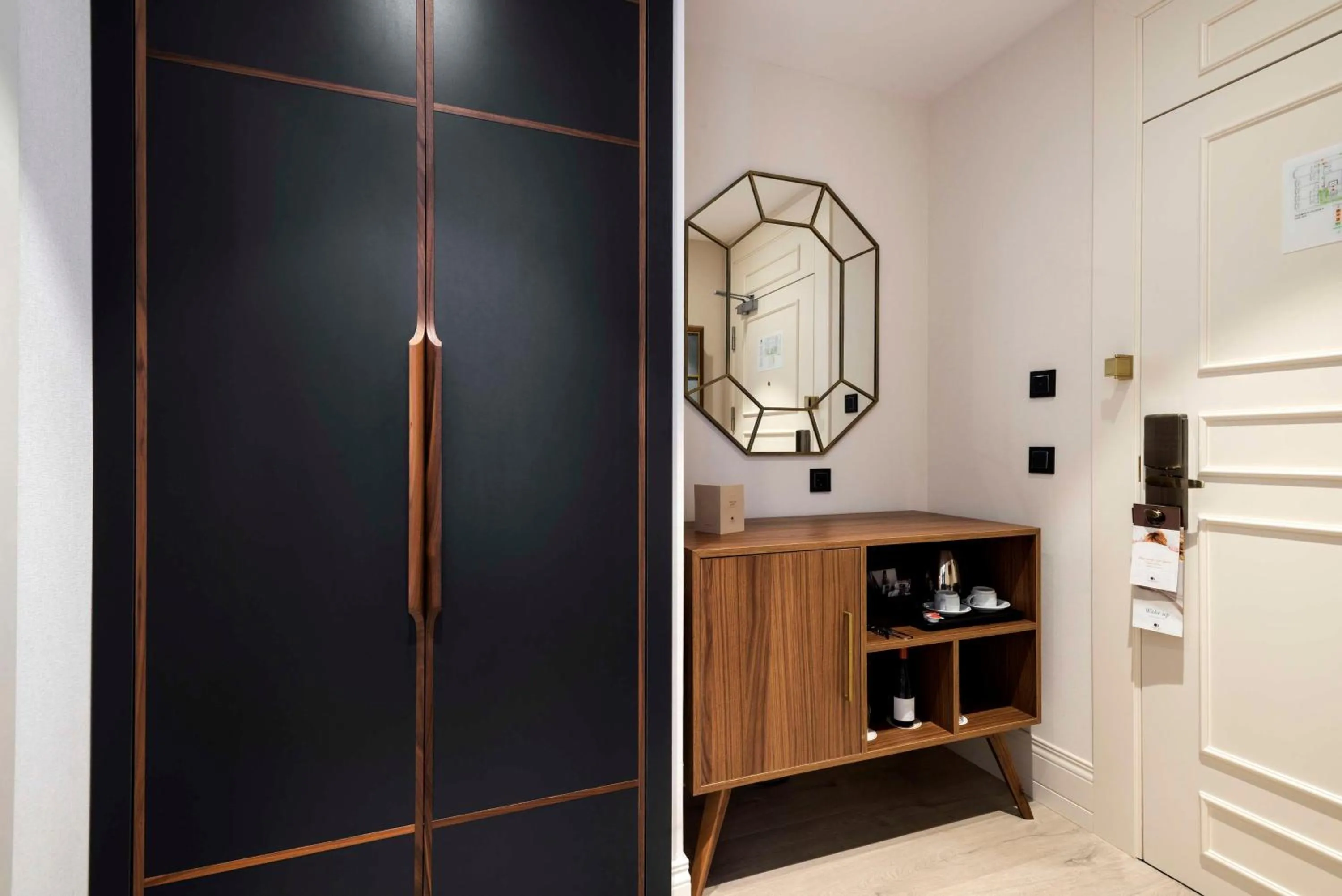 Photo of the whole room in DoubleTree by Hilton Madrid-Prado