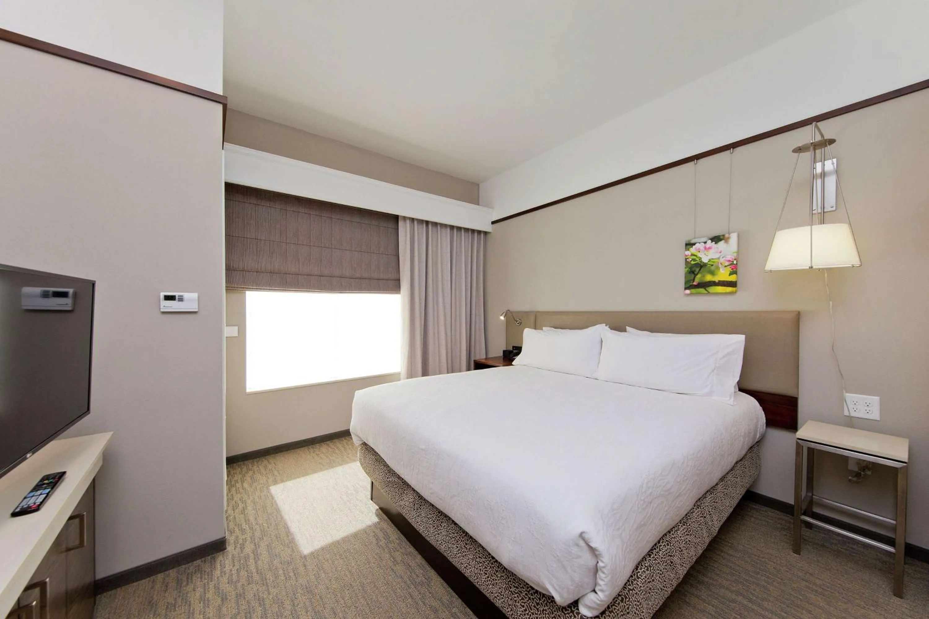 Bedroom, Bed in Hilton Garden Inn Martinsburg