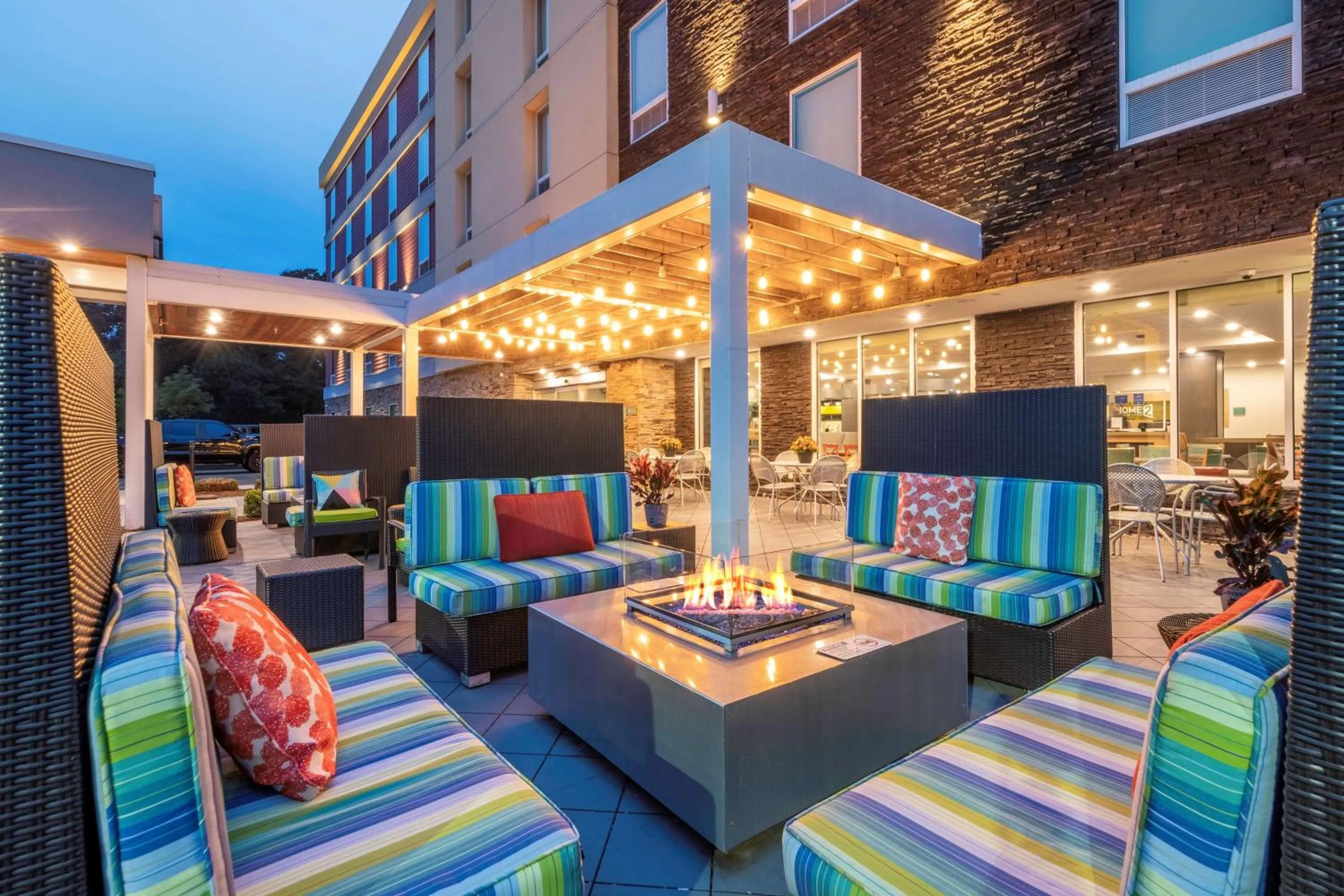 Property building in Home2 Suites By Hilton DuPont