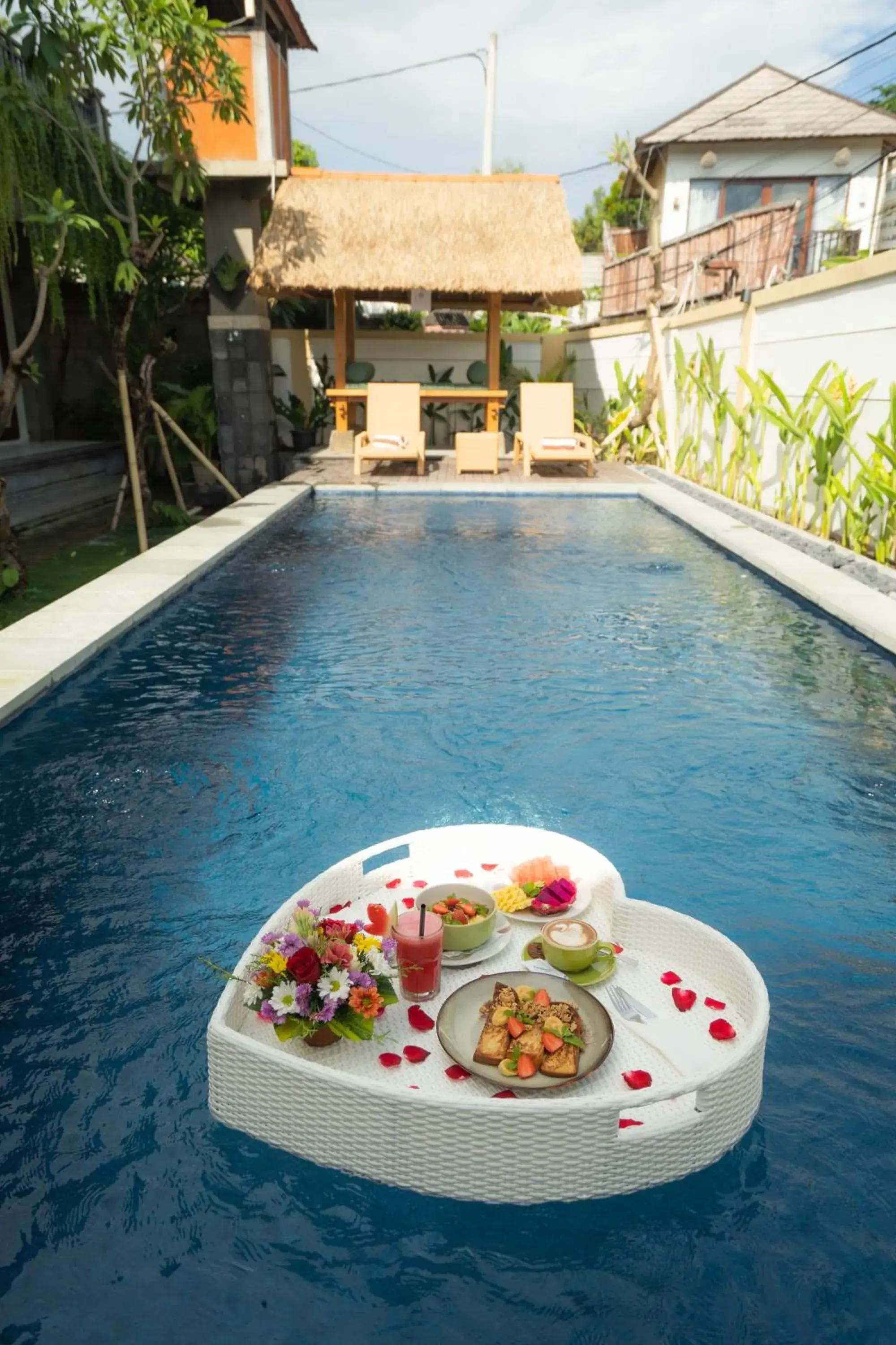 Swimming pool in Sleepwell Seminyak Swimming pool in Sleepwell Seminyak