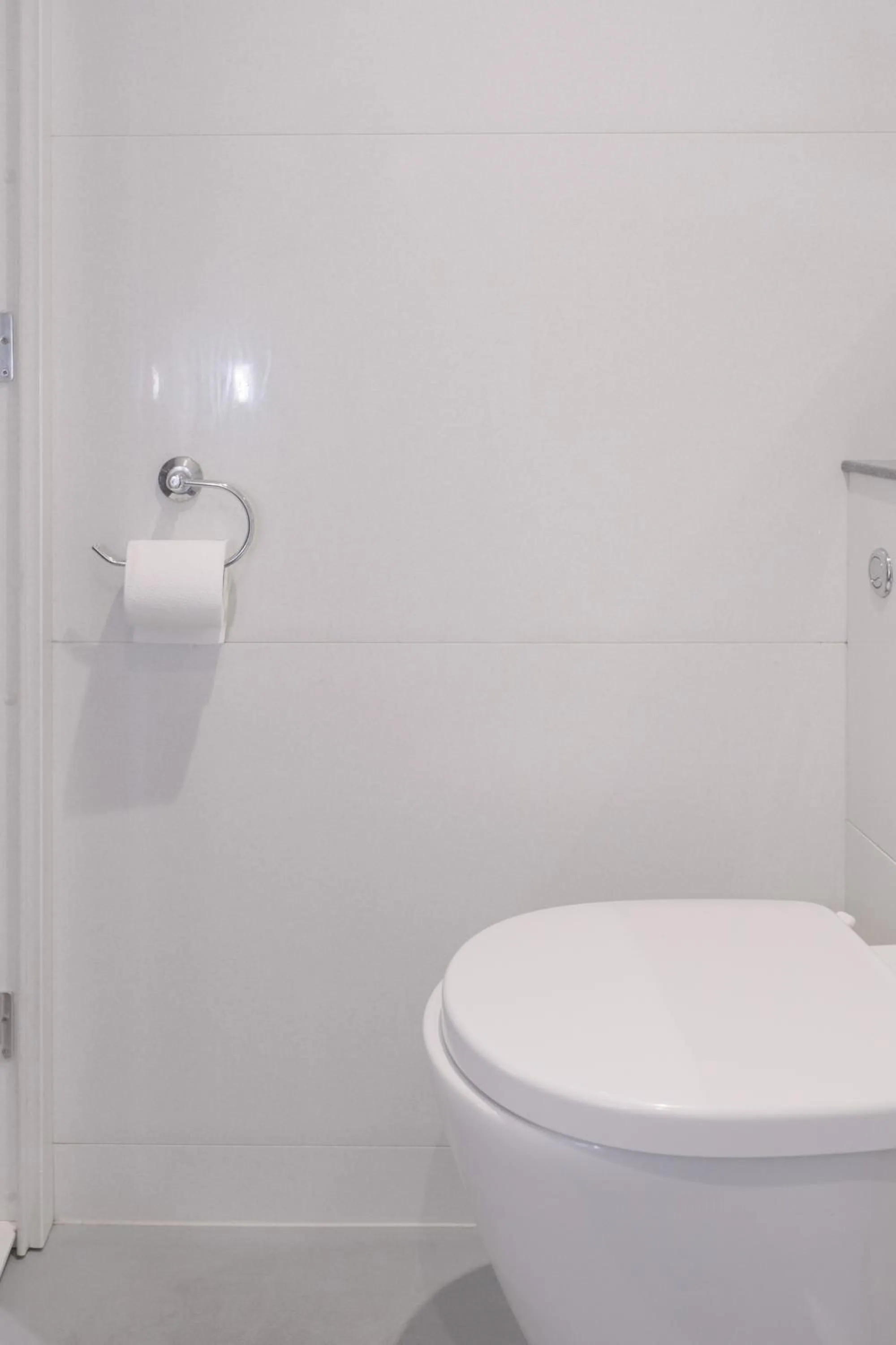 Toilet in Astor Kensington Hostel