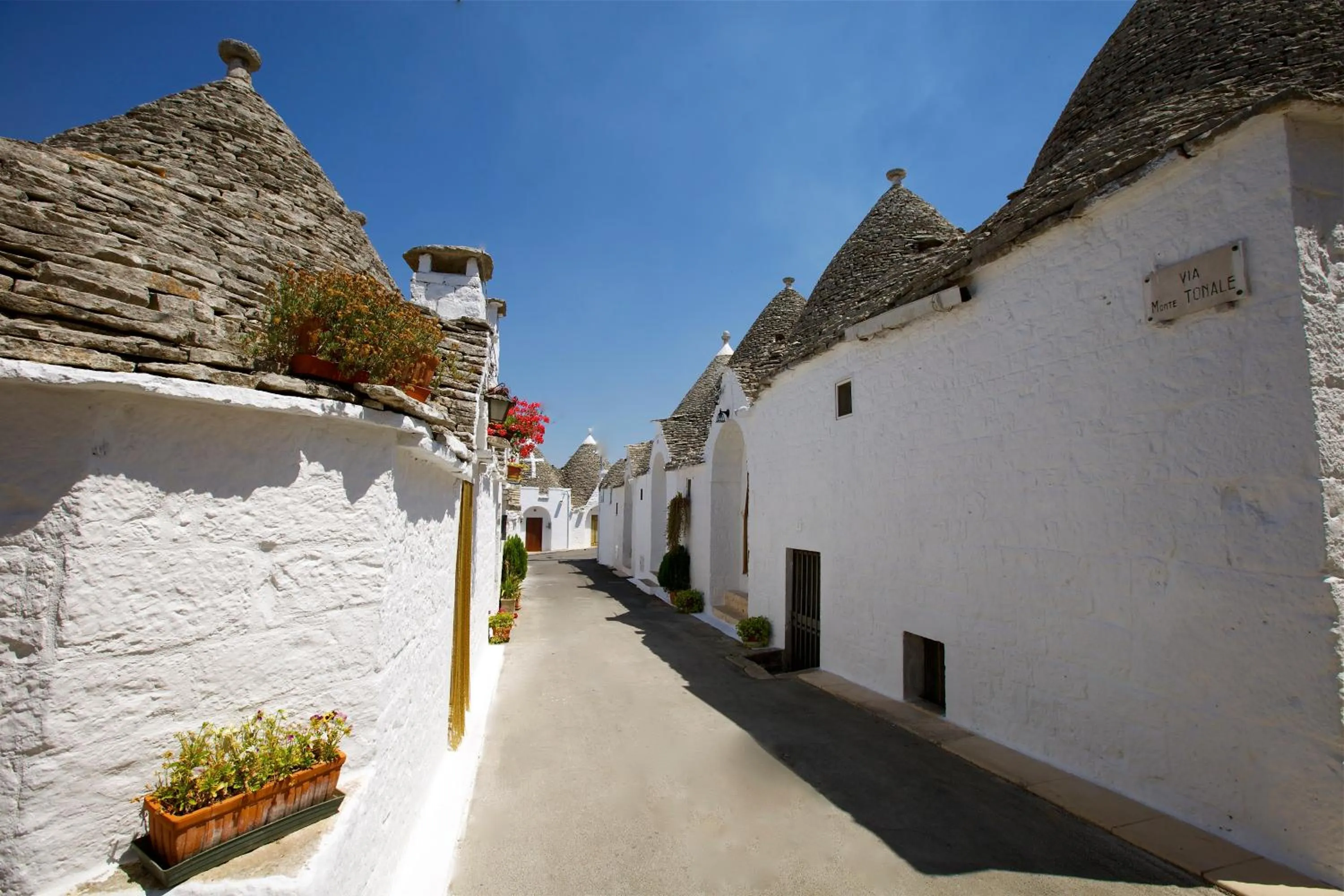 Facade/entrance in Trulli e Puglia Resort
