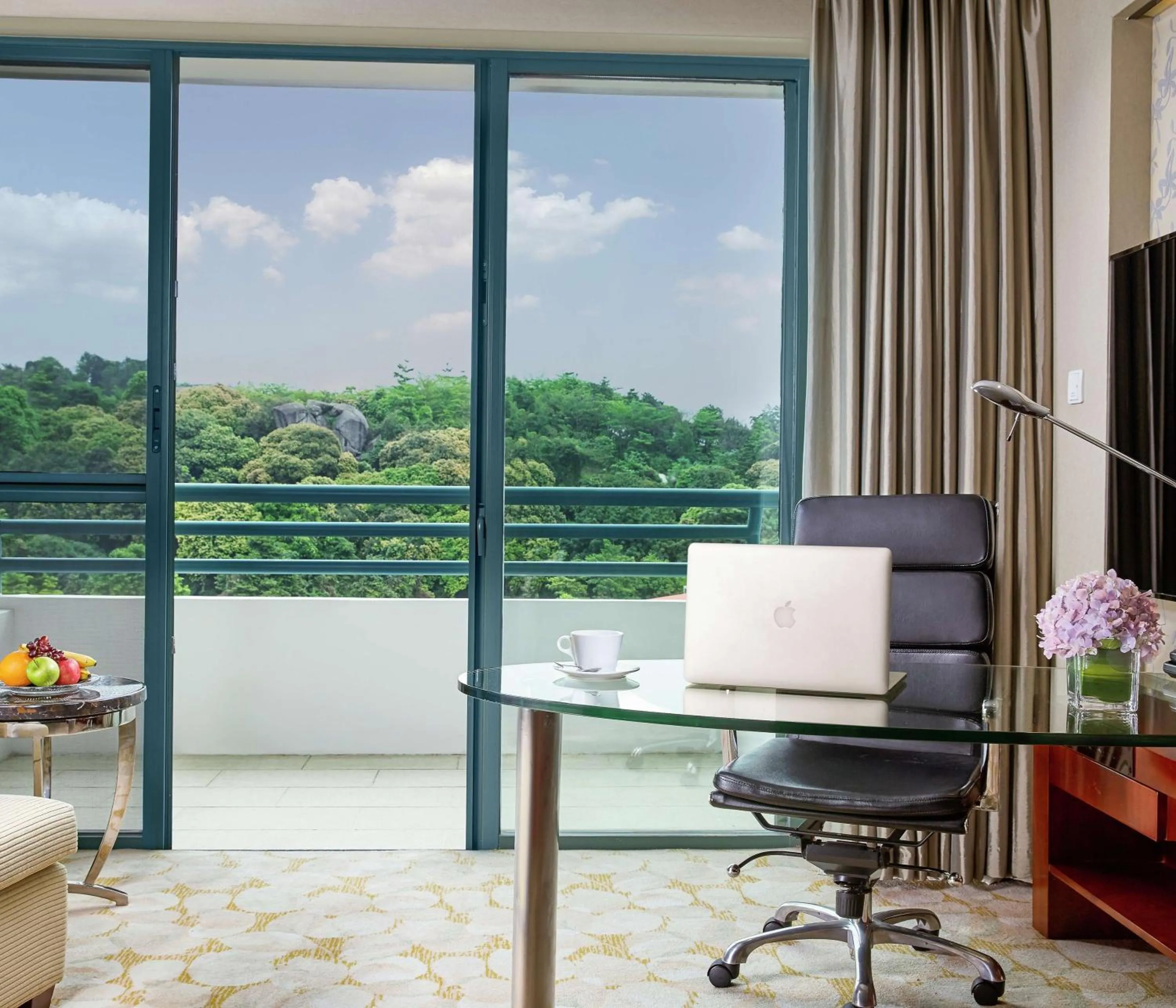 Bedroom in Hilton Guangzhou Science City, Free Shuttle Bus during Canton Fair