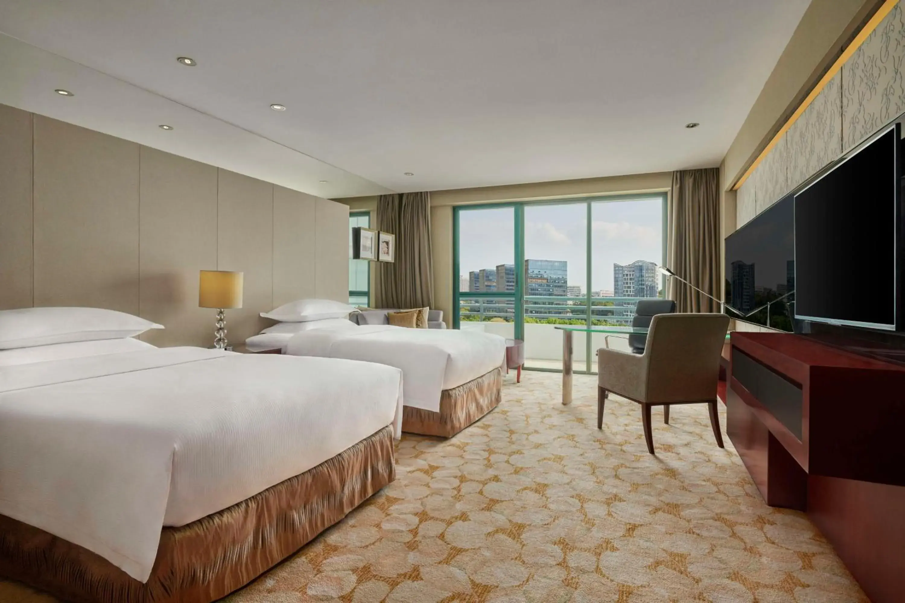 Twin Executive Room in Hilton Guangzhou Science City, Free Shuttle Bus during Canton Fair Twin Executive Room in Hilton Guangzhou Science City, Free Shuttle Bus during Canton Fair