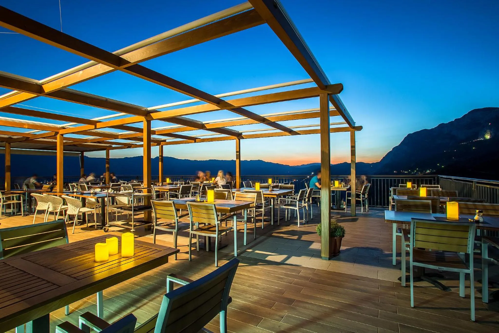 Restaurant/places to eat in Hotel Sokoline