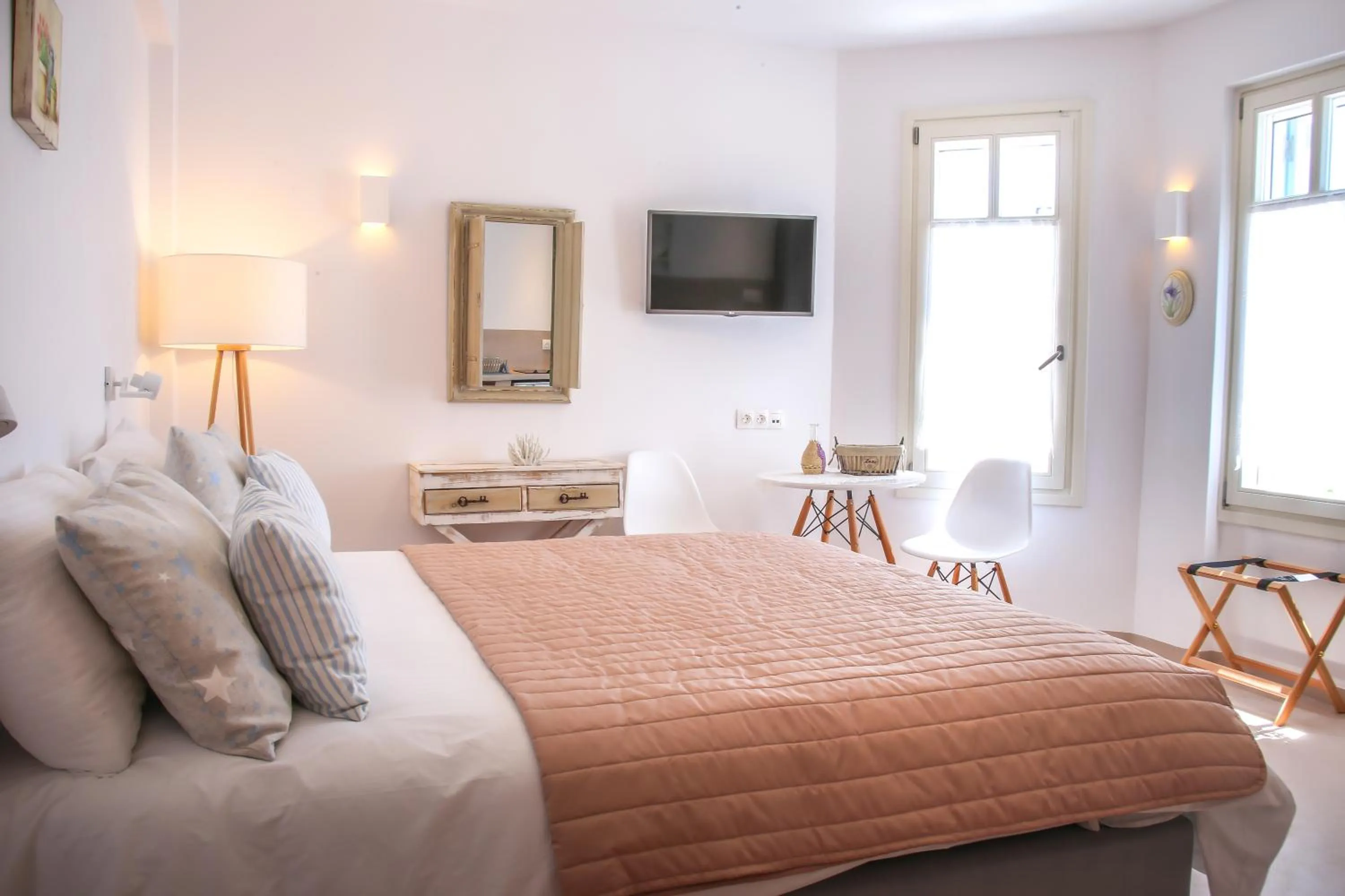 Bed in Anemomiloi Andros