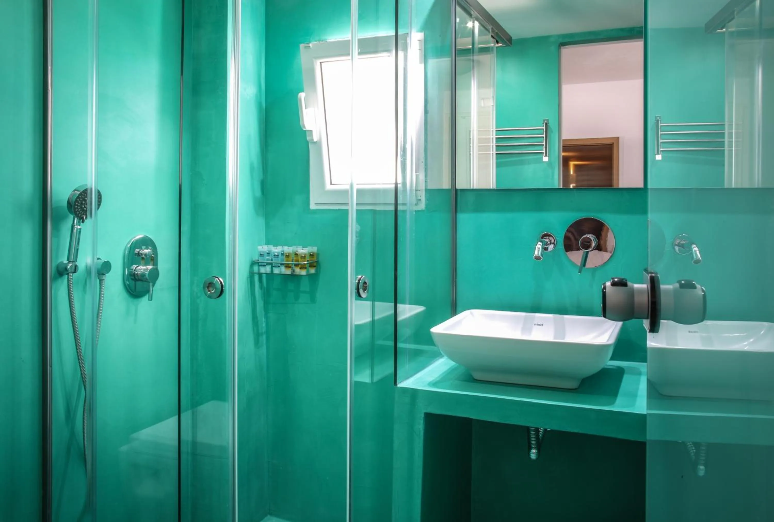 Bathroom in Anemomiloi Andros