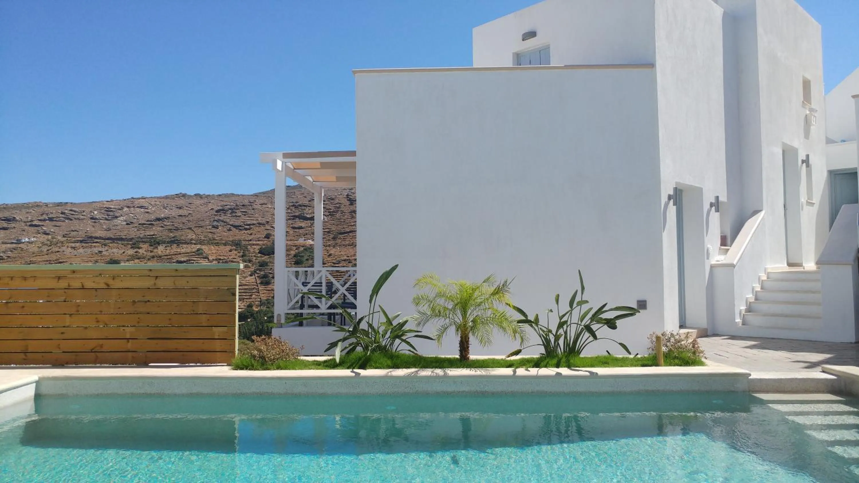 Property building in Anemomiloi Andros