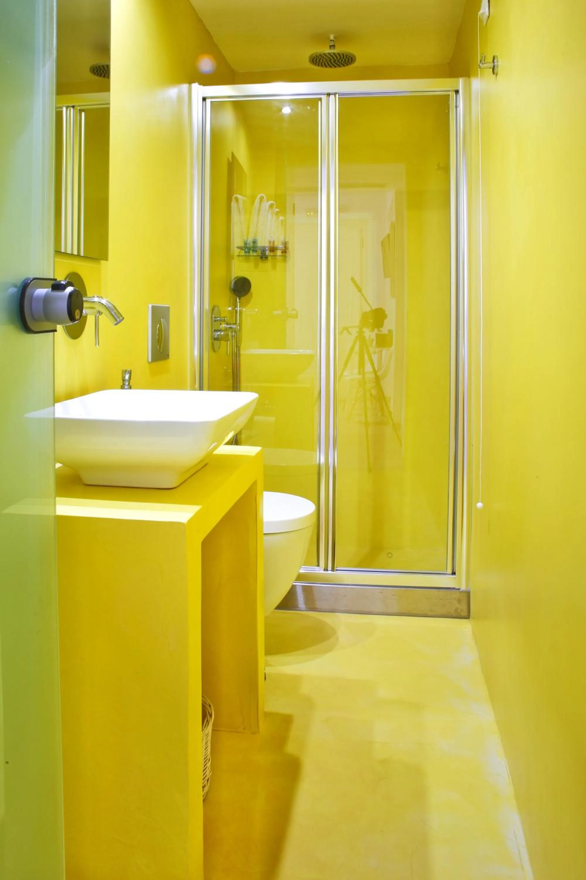 Toilet in Anemomiloi Andros