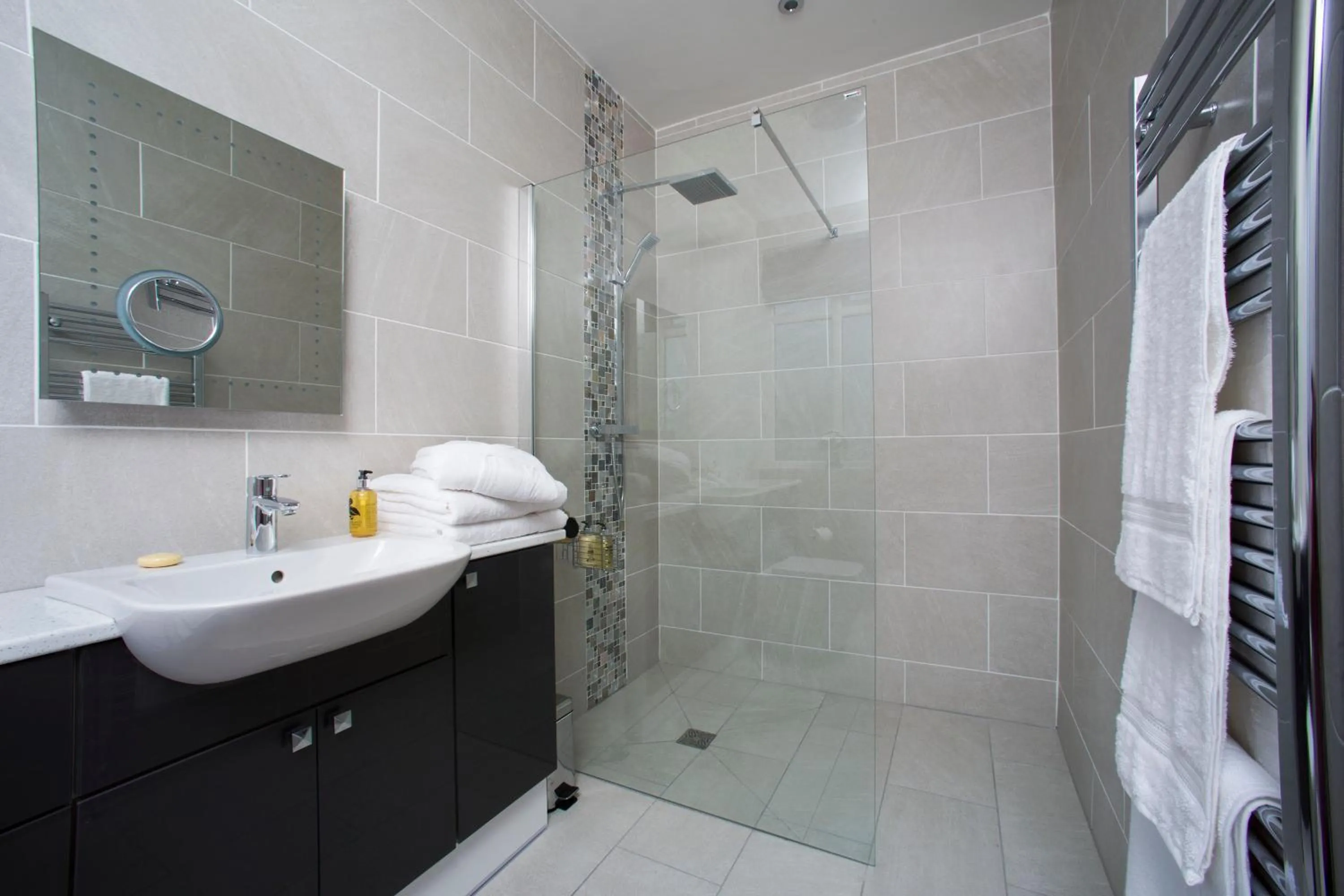 Bathroom in Castellor Bed & Breakfast