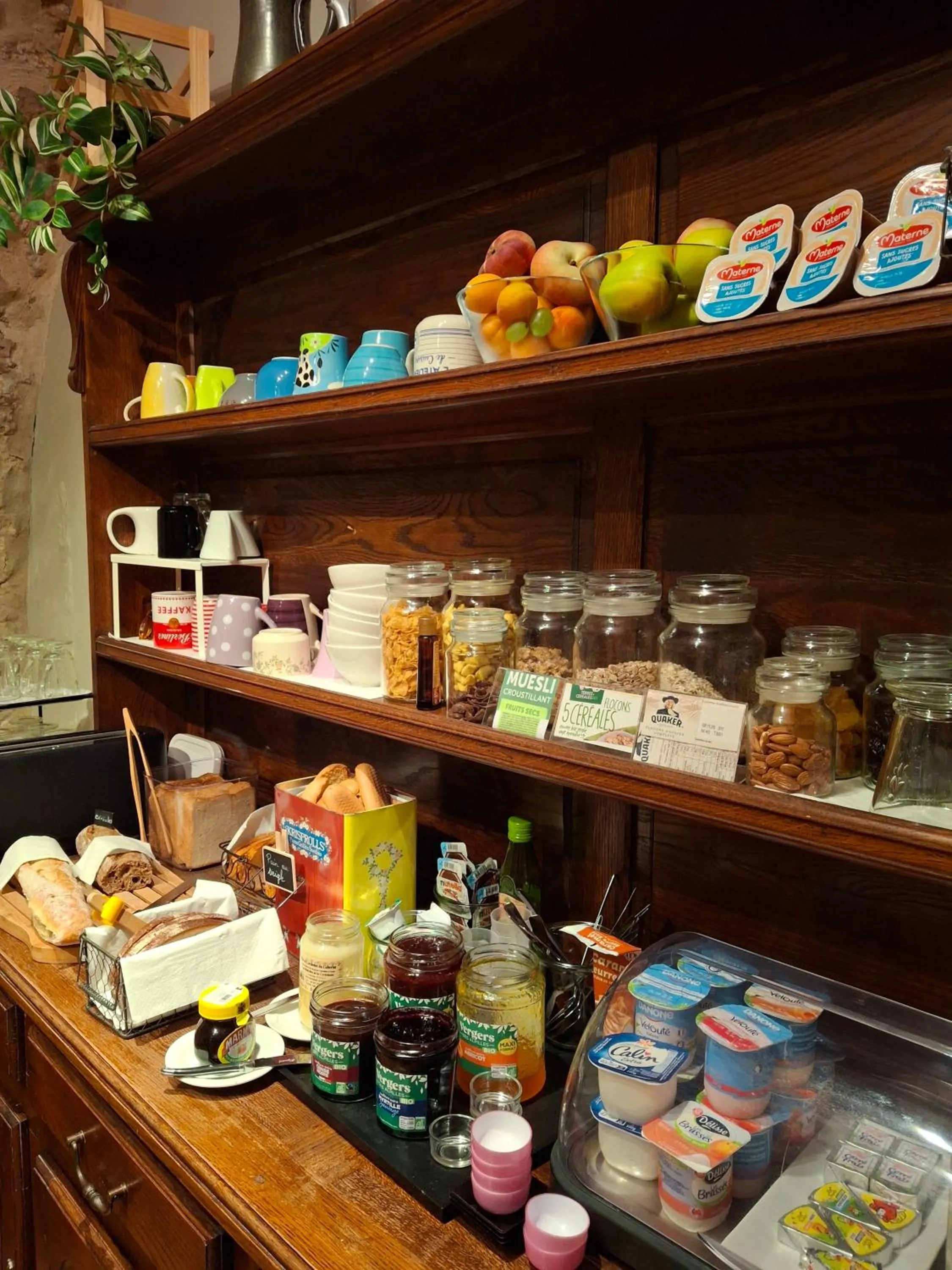 Breakfast in Le Relais Du Grand Logis